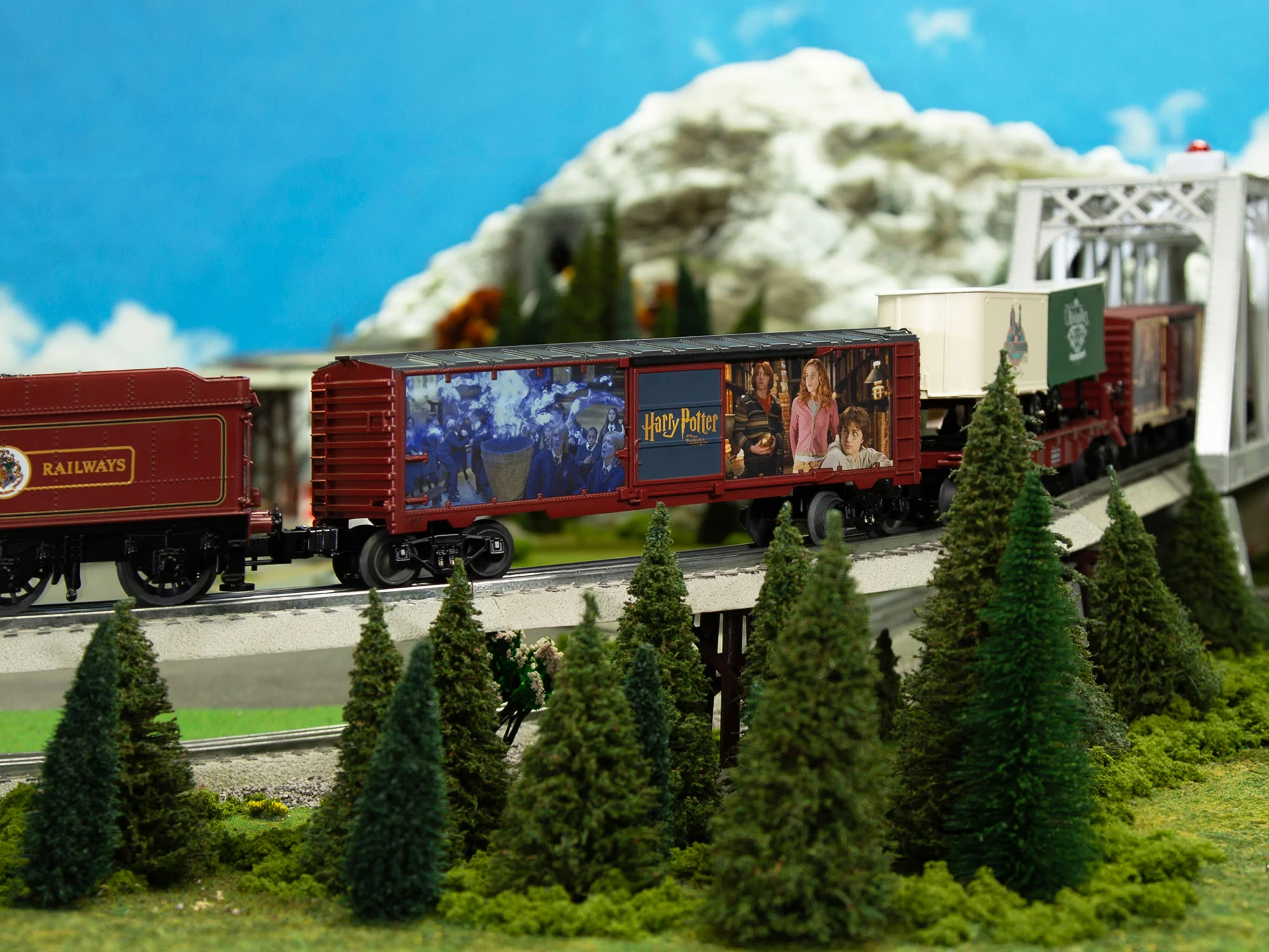 Lionel 2528070 Harry Potter and the Goblet Of Fire - Movie Boxcar limited O SCALE NEW - Image 5
