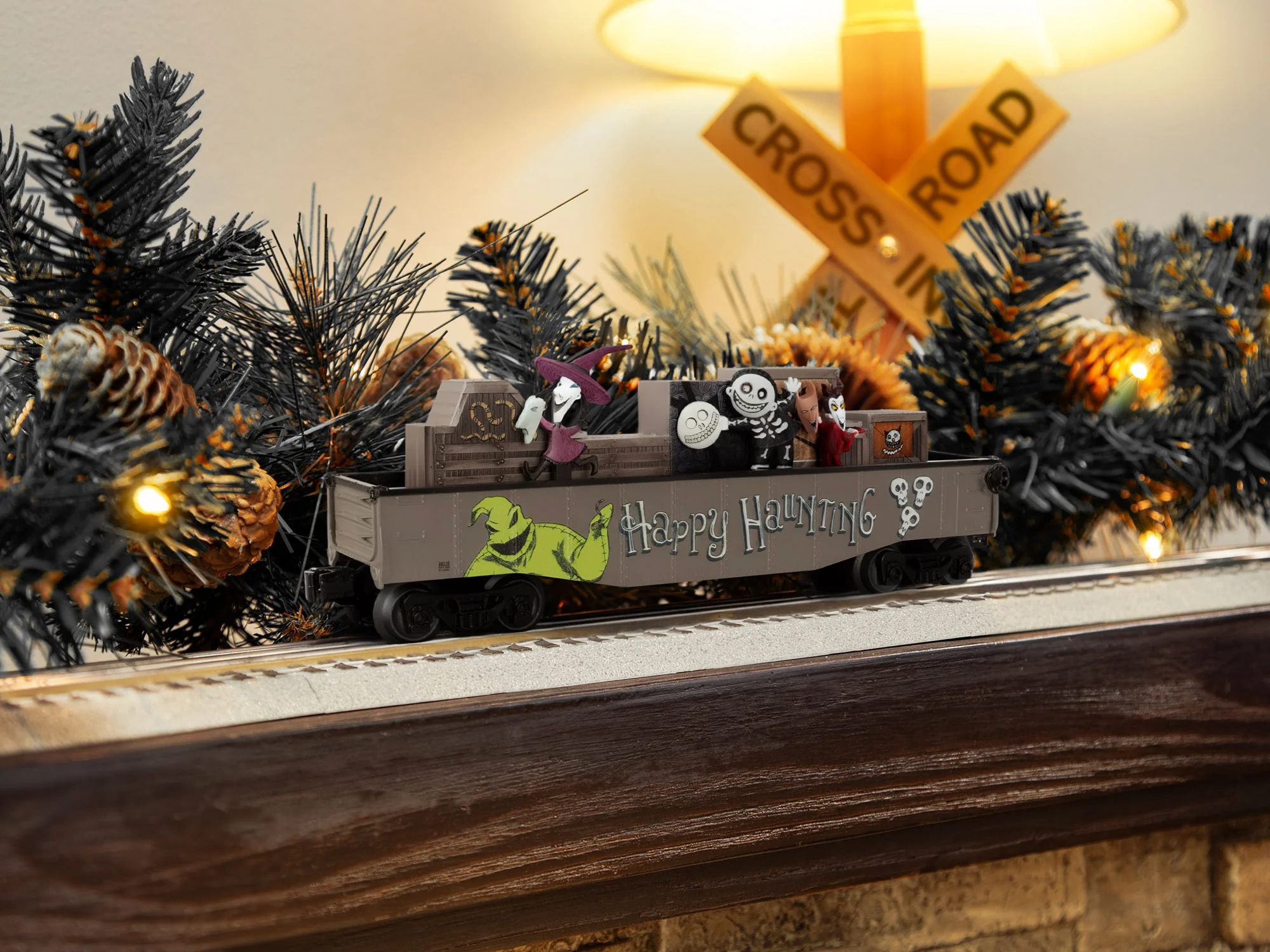 Lionel 2528110 Nightmare Before Christmas Lock Shock & Barrel Chasing Gondola LIMITED O SCALE NEW - Image 5