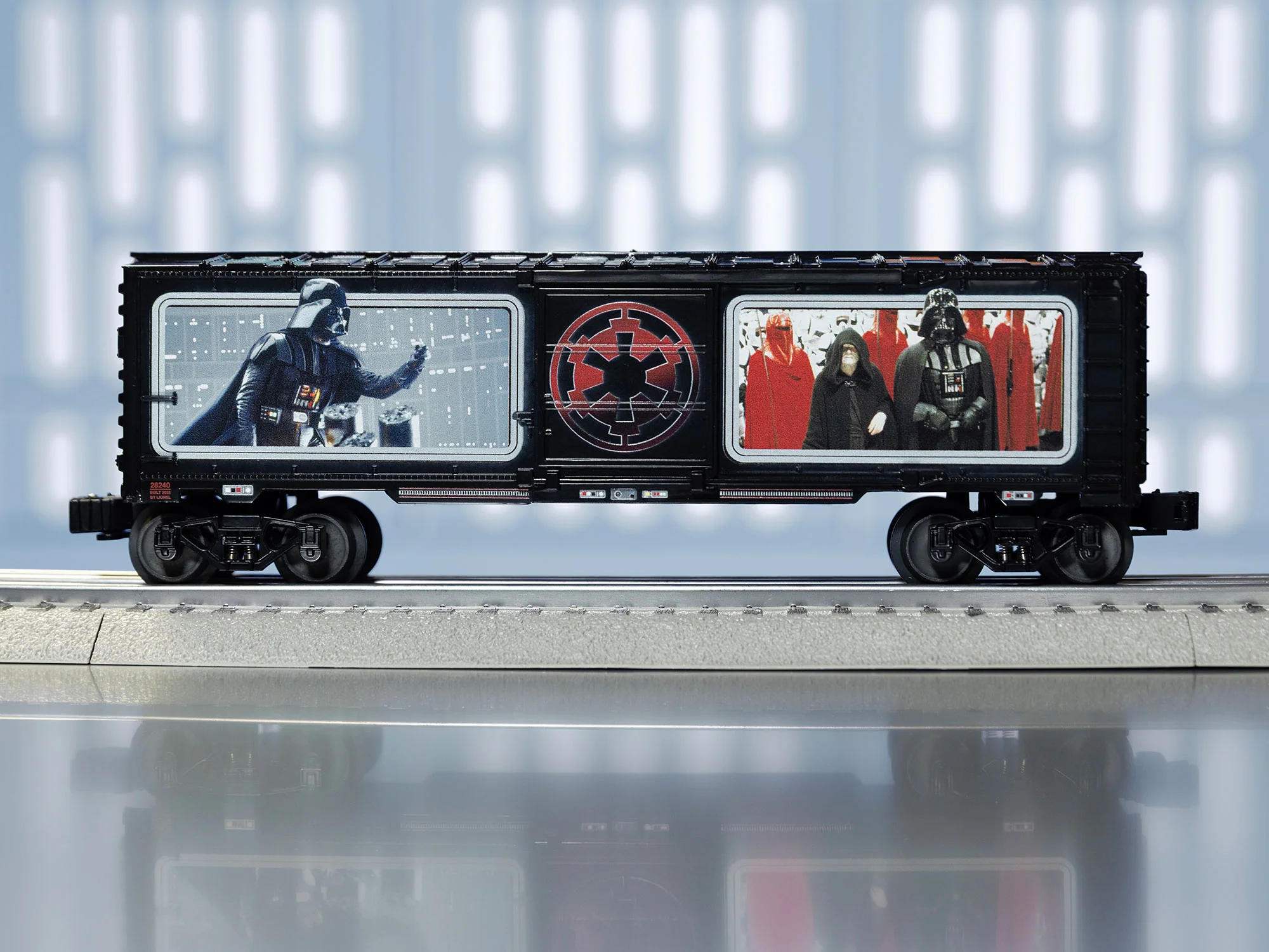 Lionel 2528240 STAR WARS Character Boxcar - Darth Vader limited O SCALE NEW - Image 8