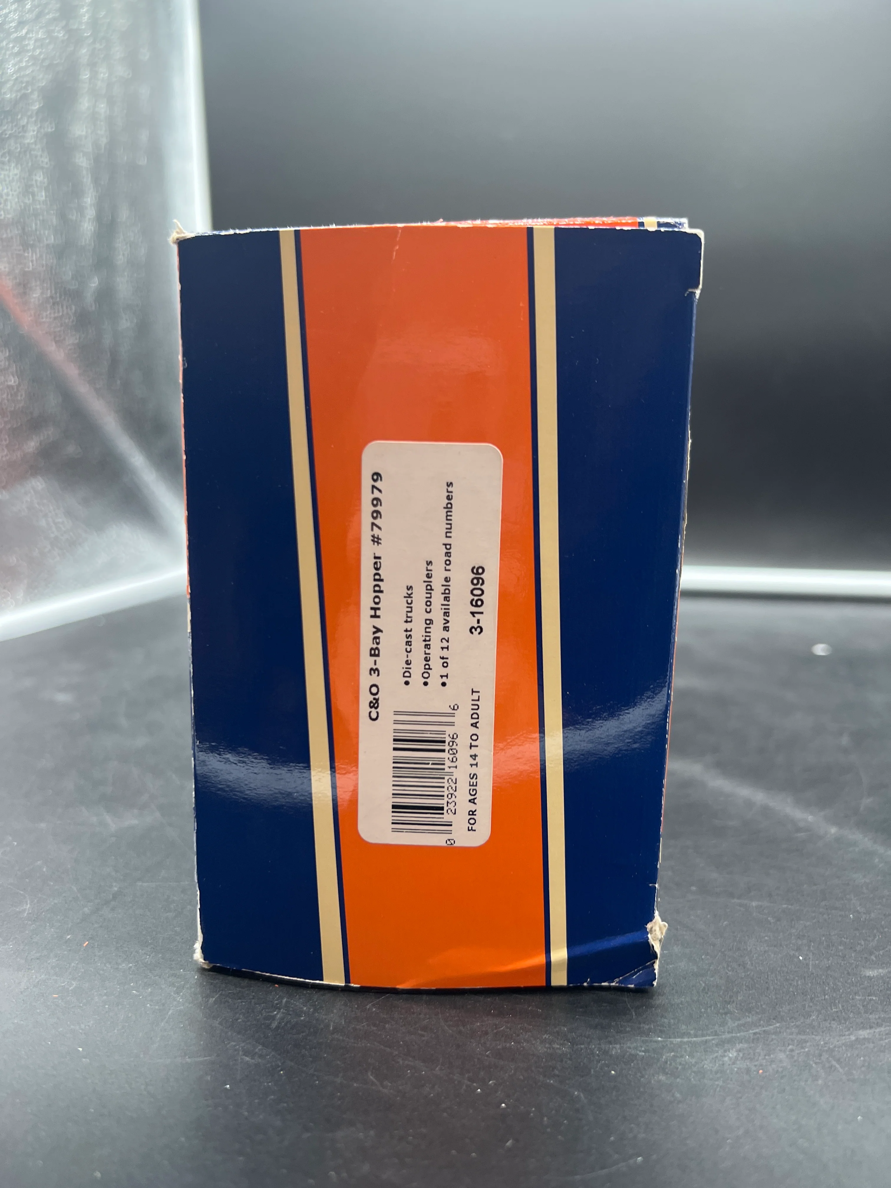 Lionel 3-16096 Lionscale C&O 3-bay hopper O SCALE NEW - Image 2