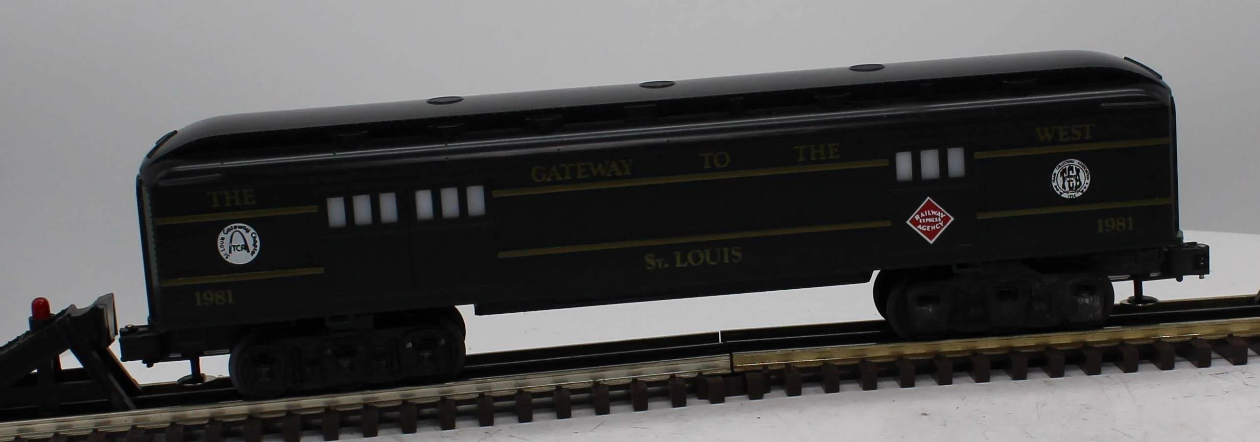 Lionel 6-0511 PENNSYLVANIA RAILROAD 12 Wheel Lighted Baggage Car TCA Convention O Scale Like New