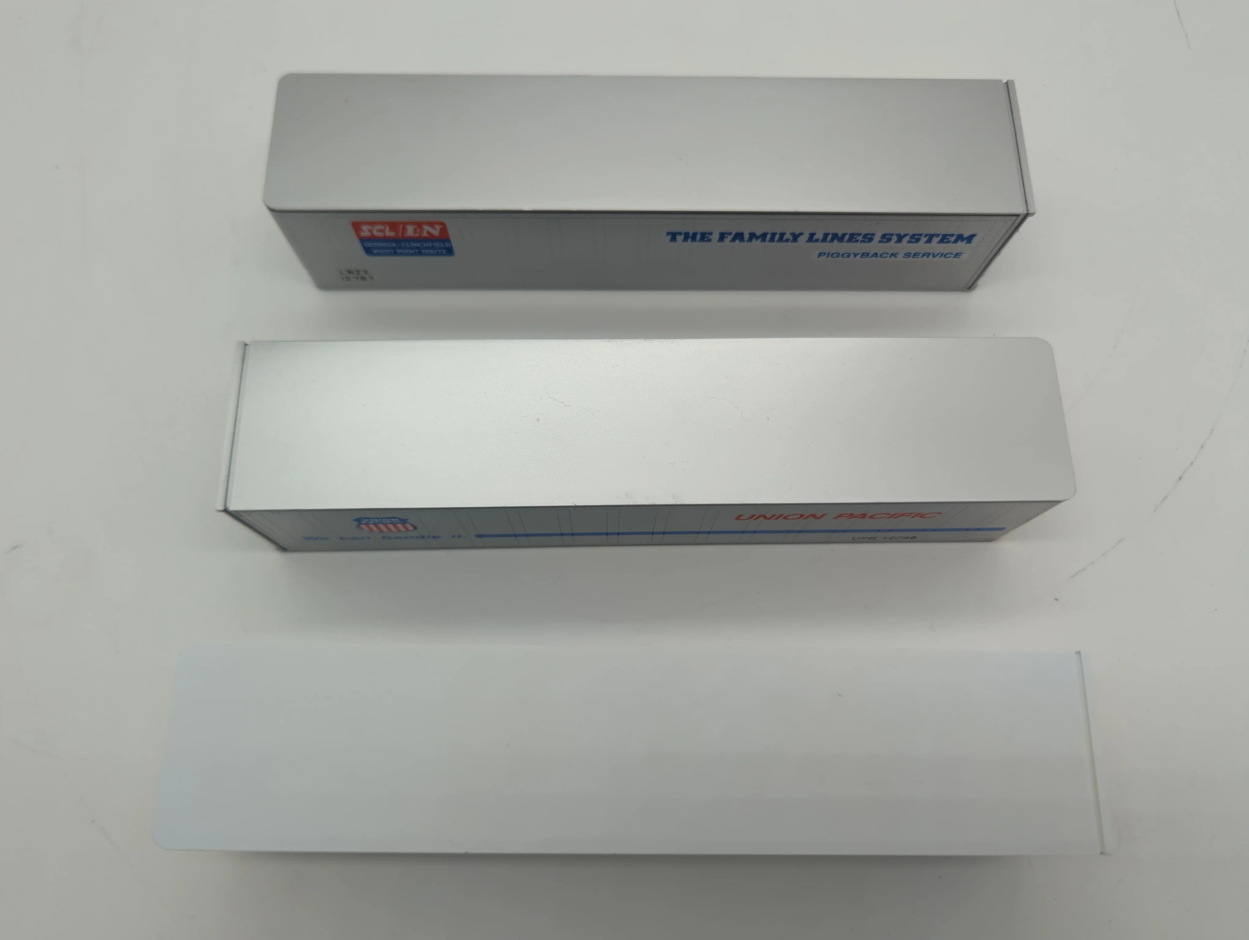 Lionel 6-12784 set of 3 intermodal containers Boston & Maine, Union Pacific UP, SCL/L&N 3  O scale Used - Image 3