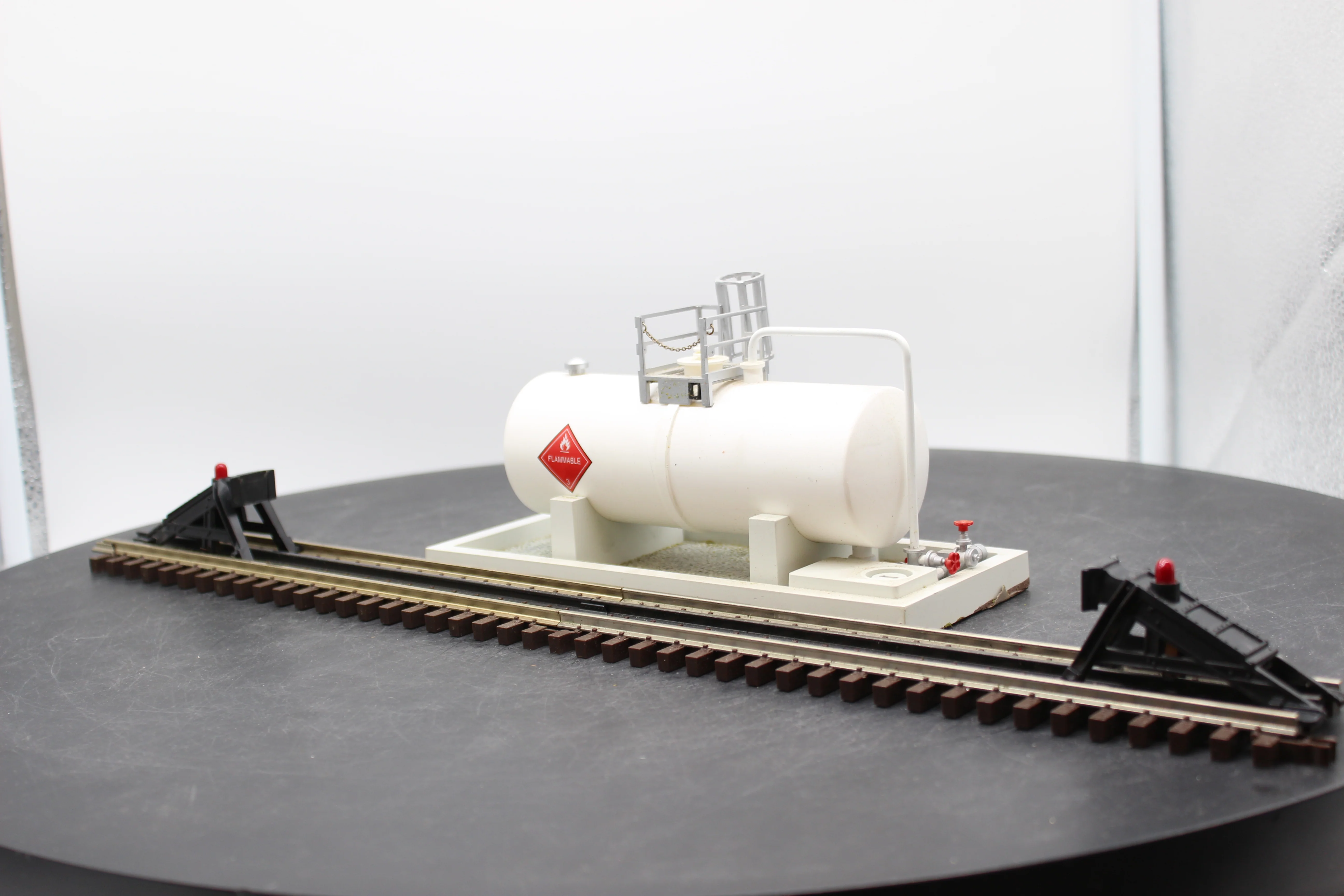 Lionel 6-14143 Industrial Tank O SCALE Used Excellent - Image 4