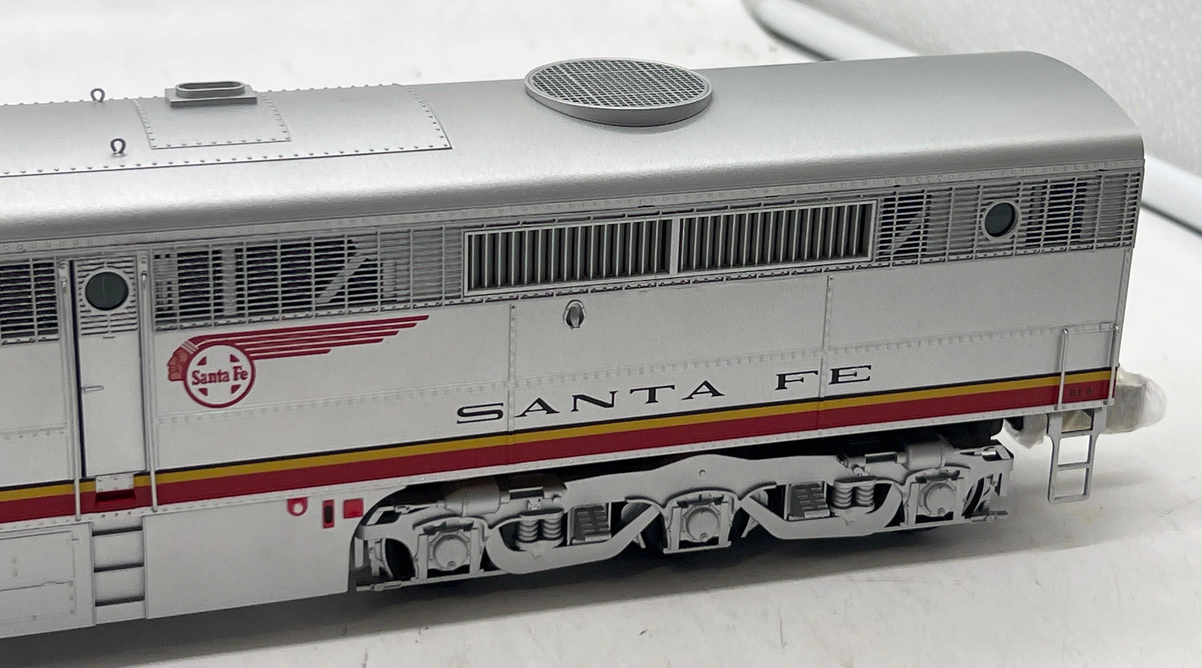 Lionel 6-14587 Santa Fe ALCo PB B-unit O SCALE Like New - Image 3