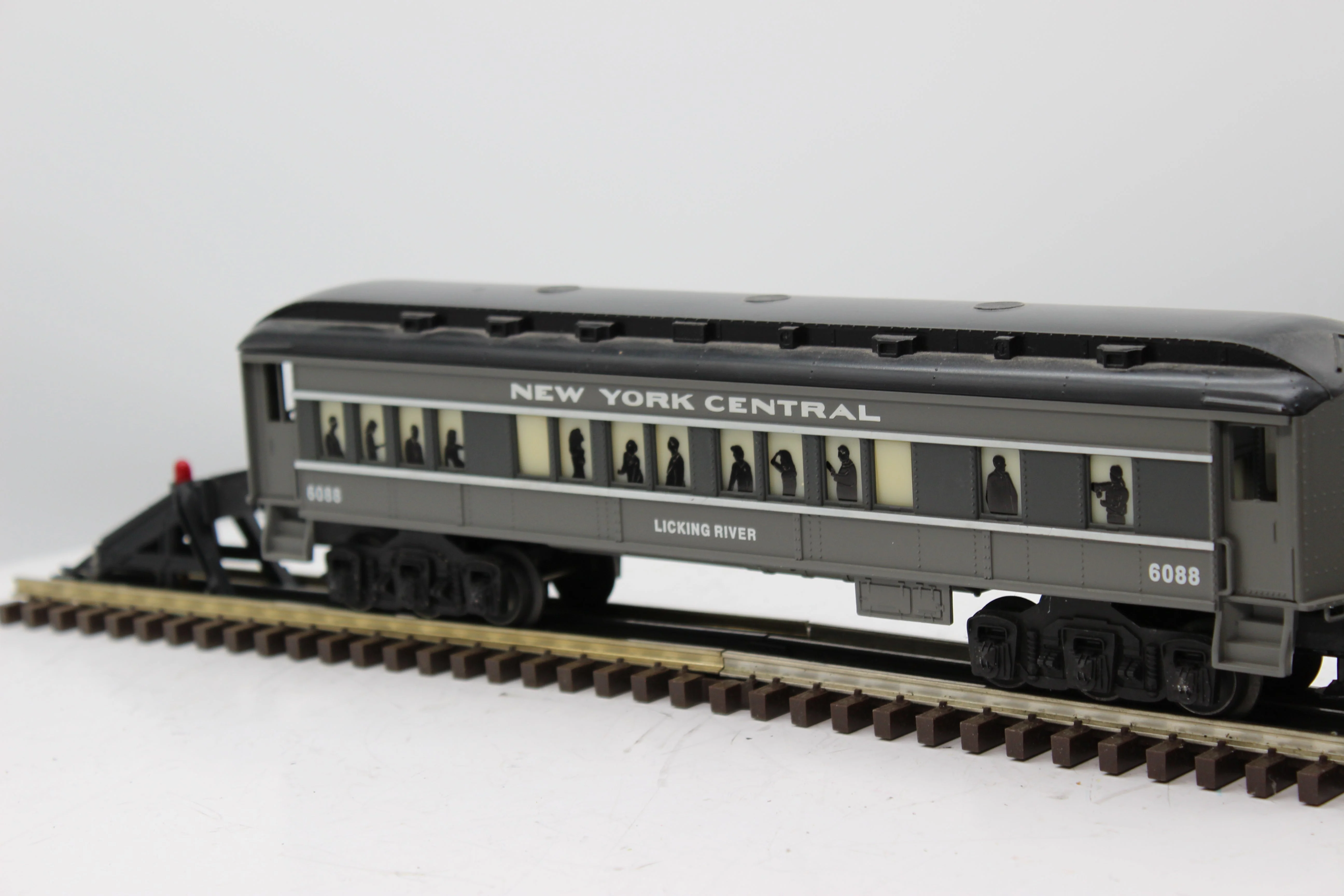 Lionel 6-16088 NEW YORK CENTRAL Passenger Car New York Central O Scale Used - Image 8