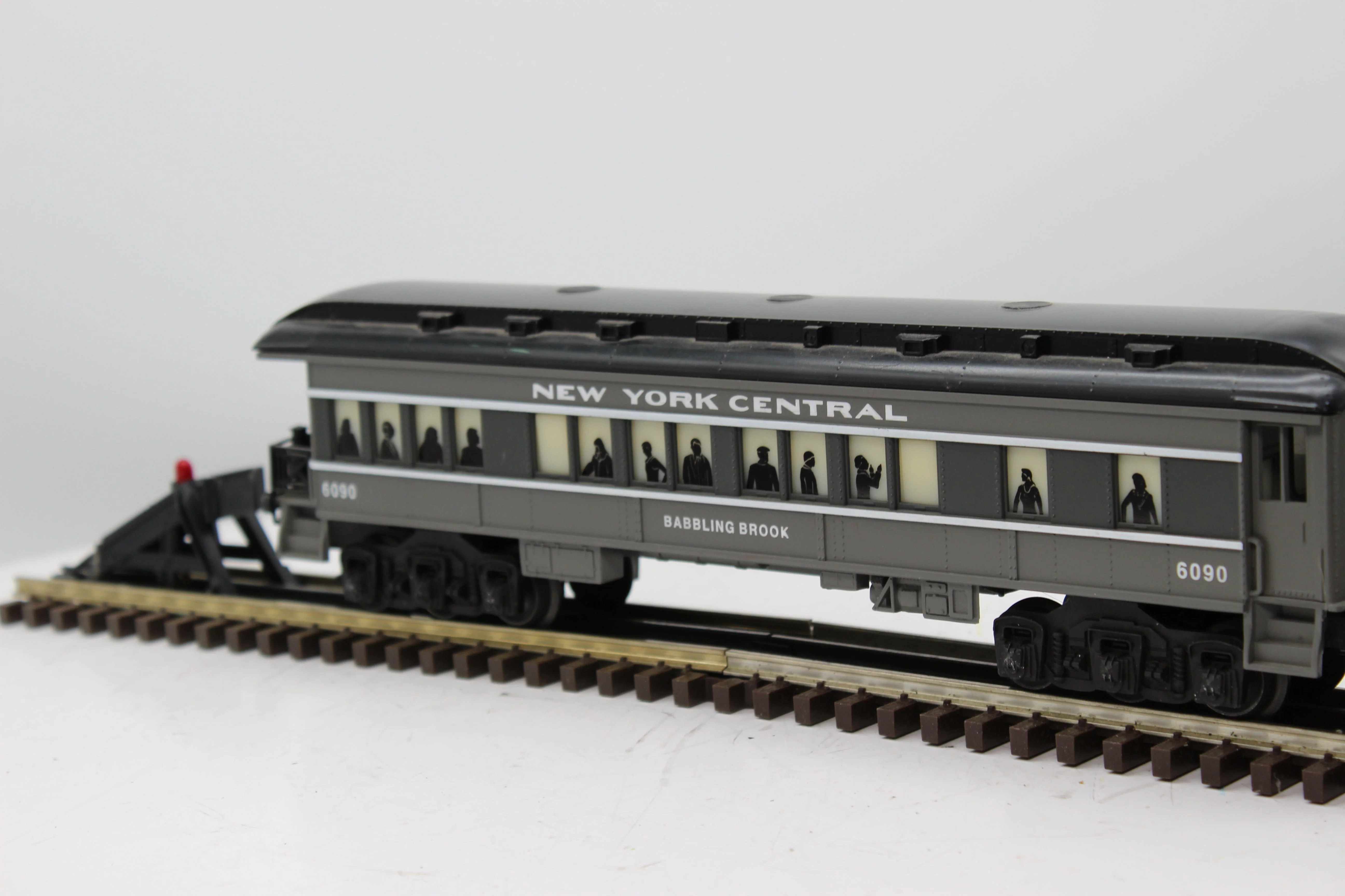 Lionel 6-16090 NEW YORK CENTRAL Babbling Brook Observation Car Mainline O Scale Like New - Image 8