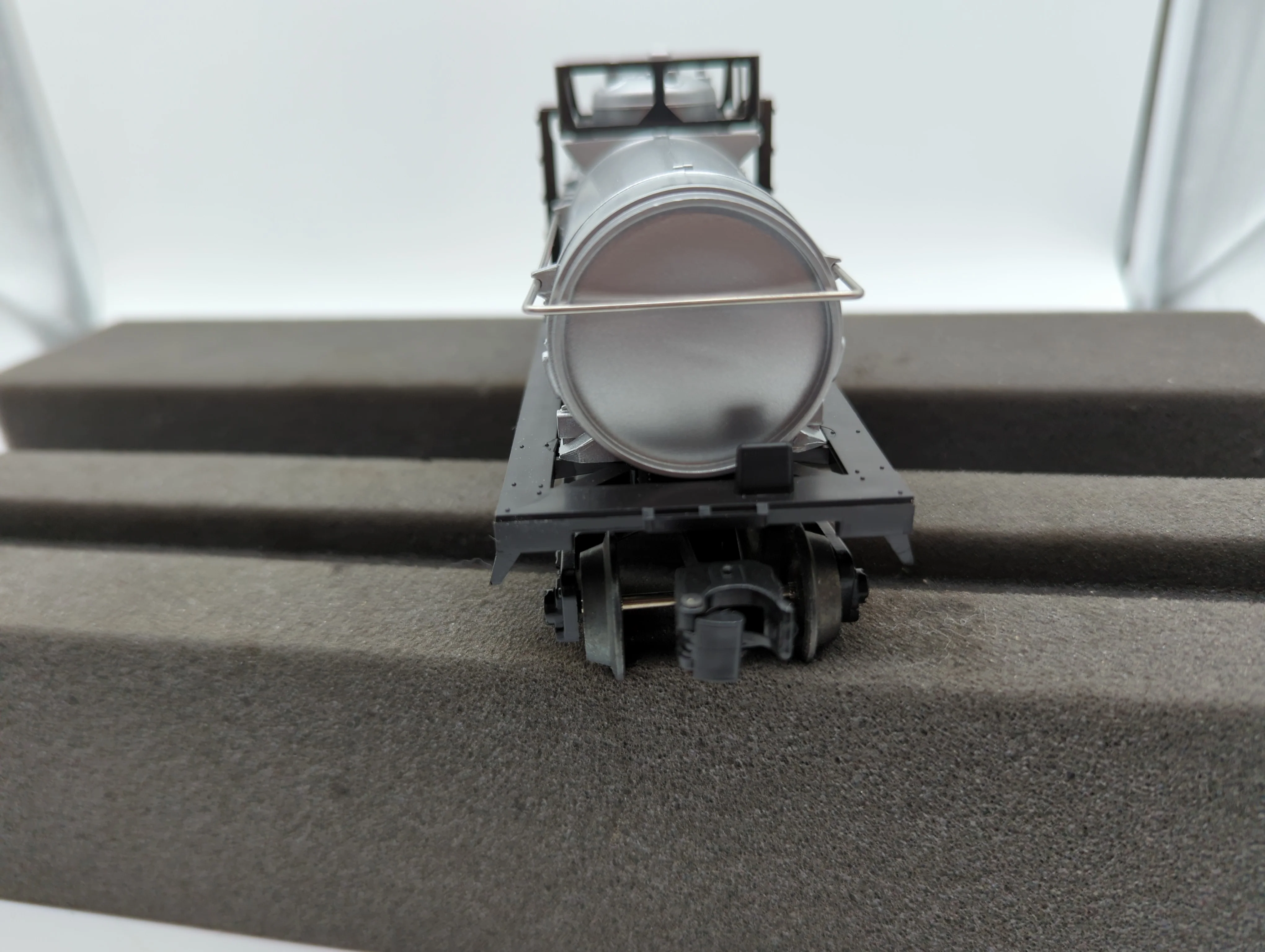Lionel 6-16127 Mobil Oil Corporation Single Dome Tank Ca5  O Scale Like New - Image 3