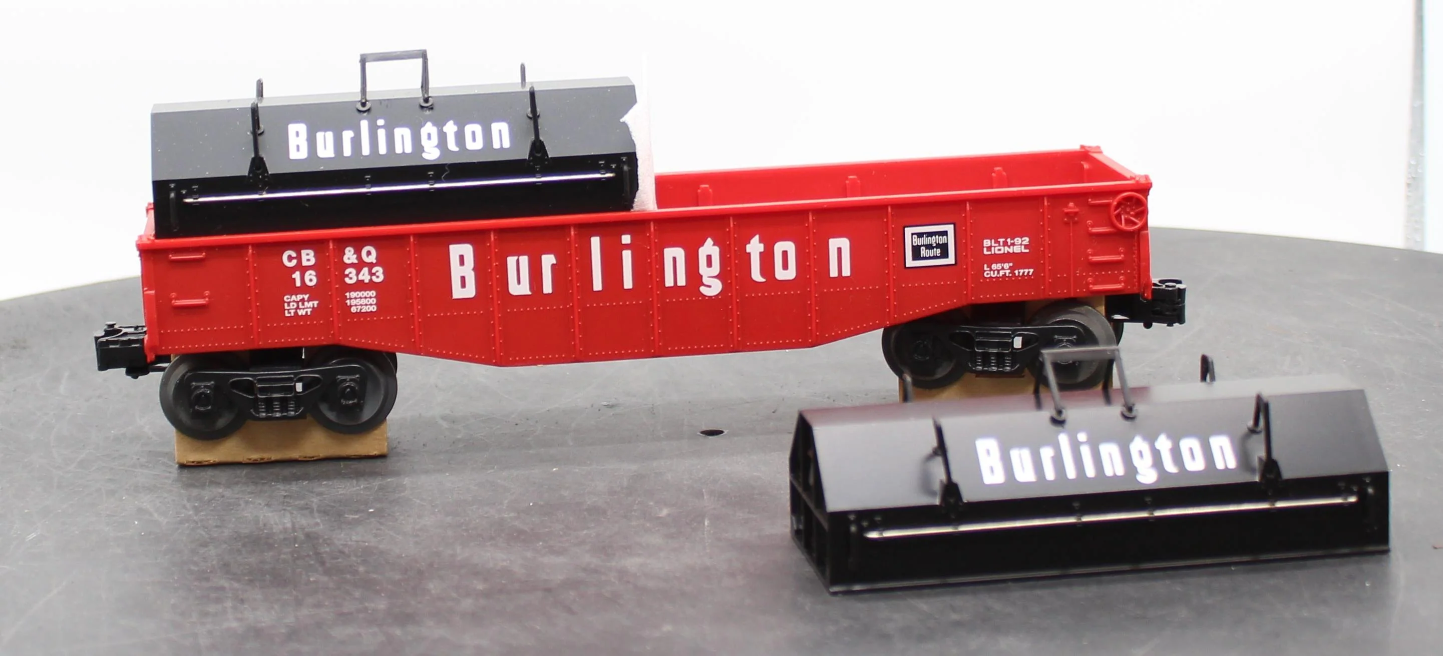 Lionel 6-16343 Burlington Gondola w/Coil Covers O SCALE NEW - Image 7