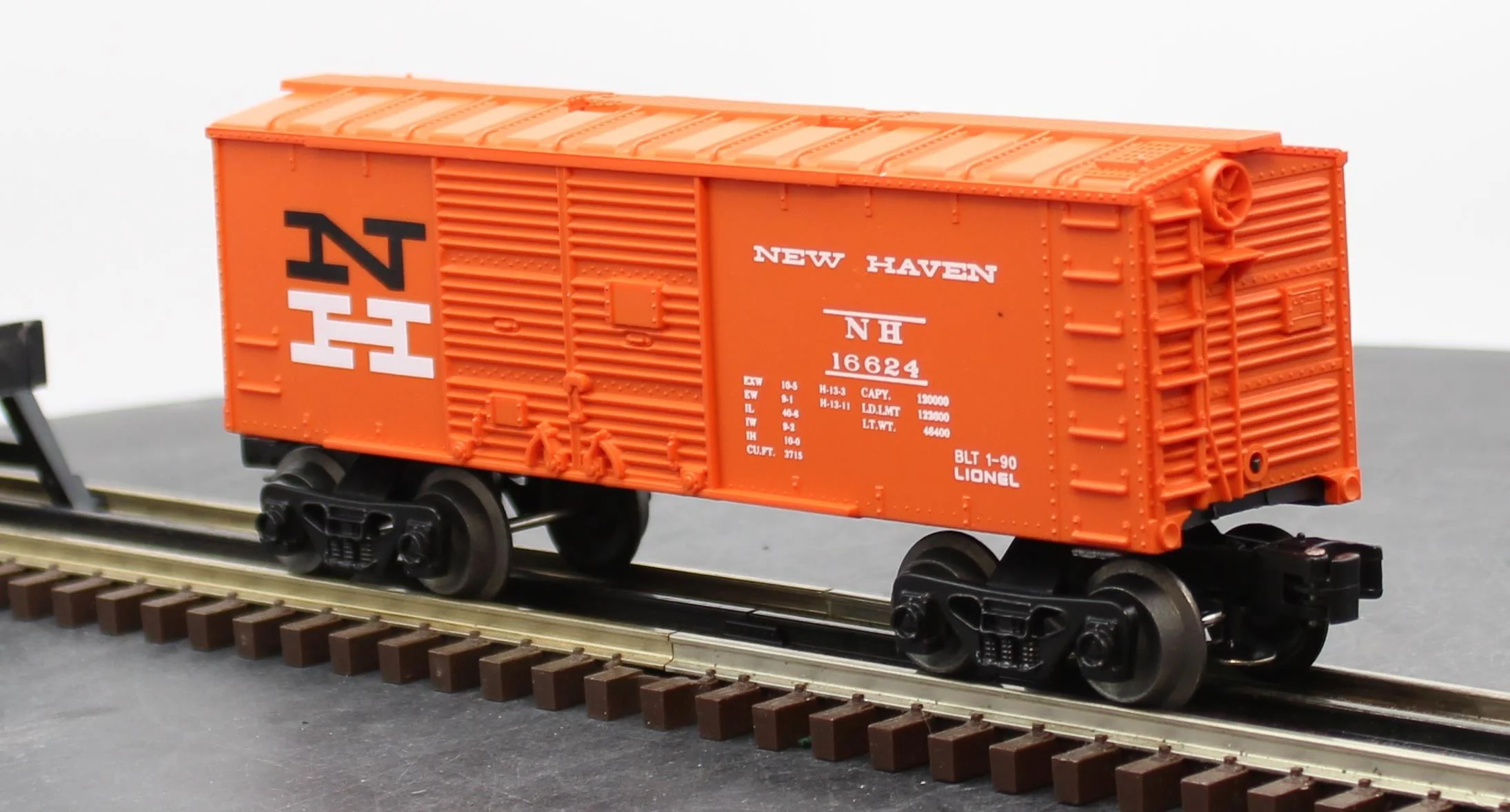 Lionel 6-16624 Operating COP & Hobo Car O SCALE Used Excellent - Image 4