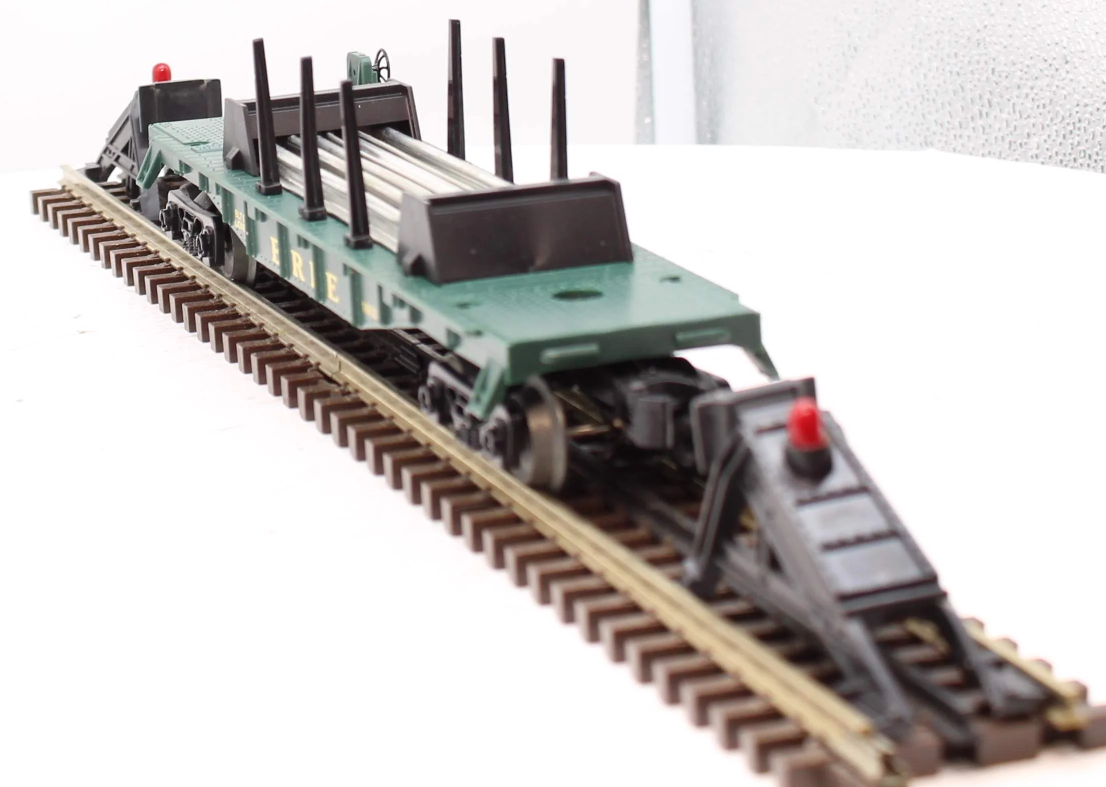 Lionel 6-16932 ERIE Rail Car O Scale Like New - Image 4