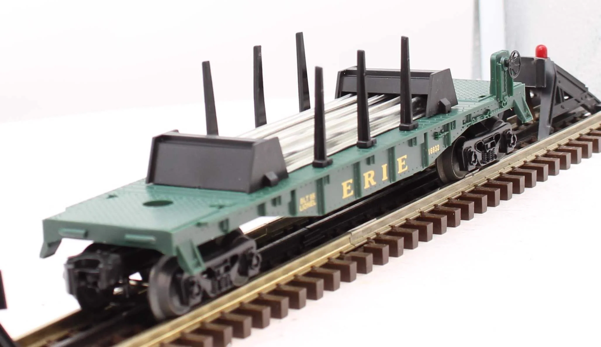 Lionel 6-16932 ERIE Rail Car O Scale Like New - Image 6