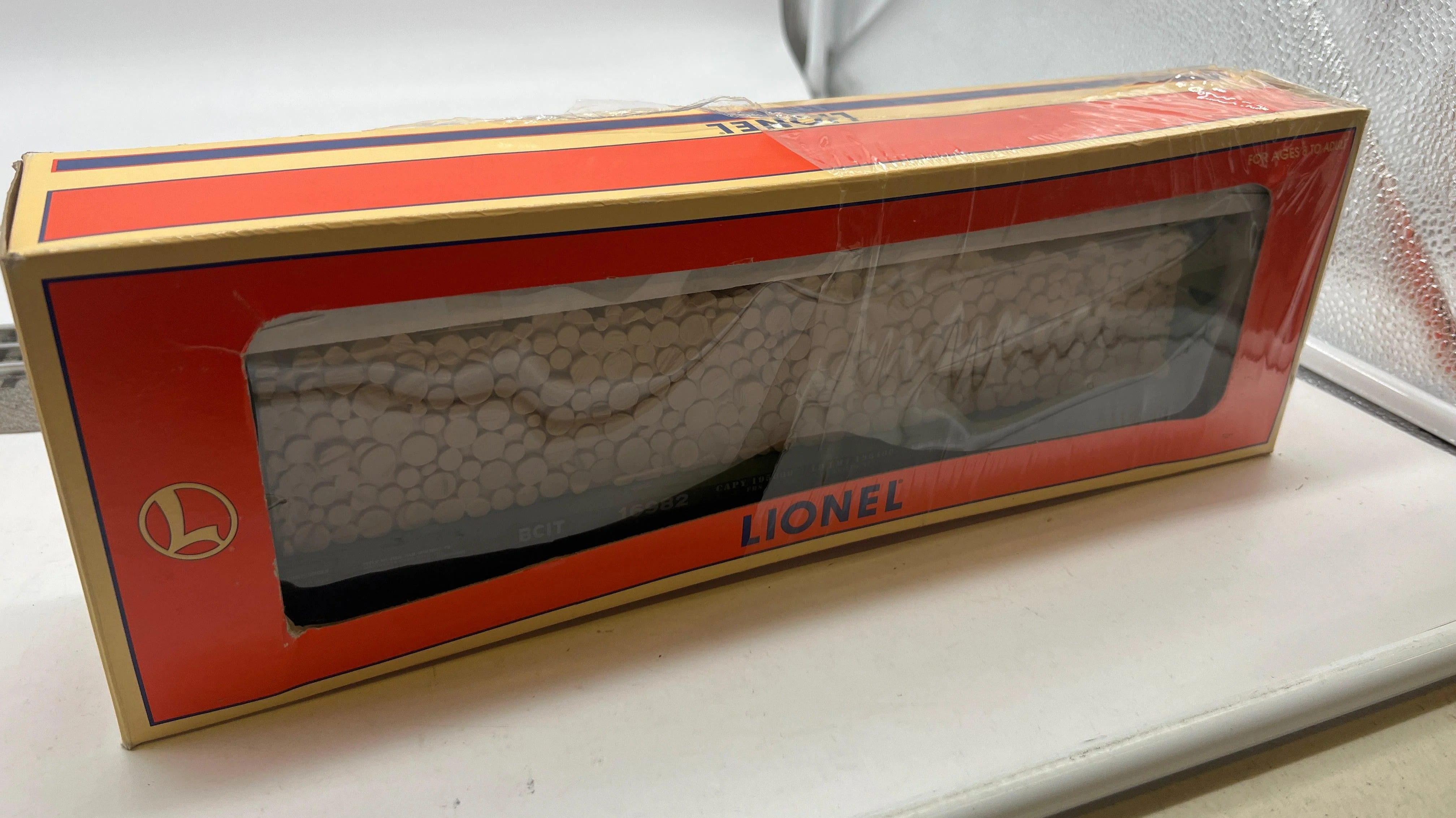 Lionel 6-16982 BC Rail Bulkhead Flatcar O SCALE Like New - Image 3