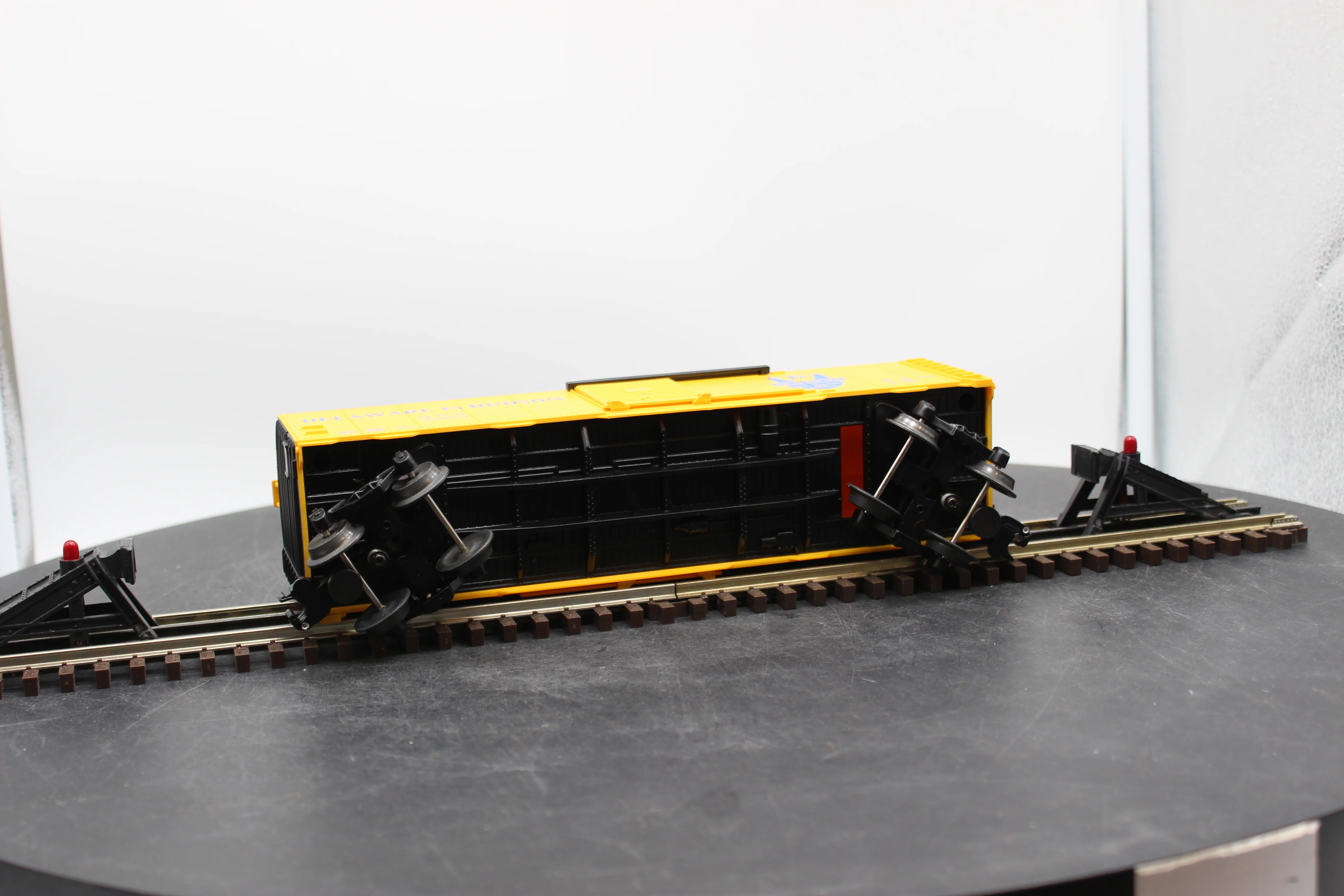 Lionel 6-17258 Delaware & Hudson Yellow Boxcar O SCALE Used Excellent - Image 7