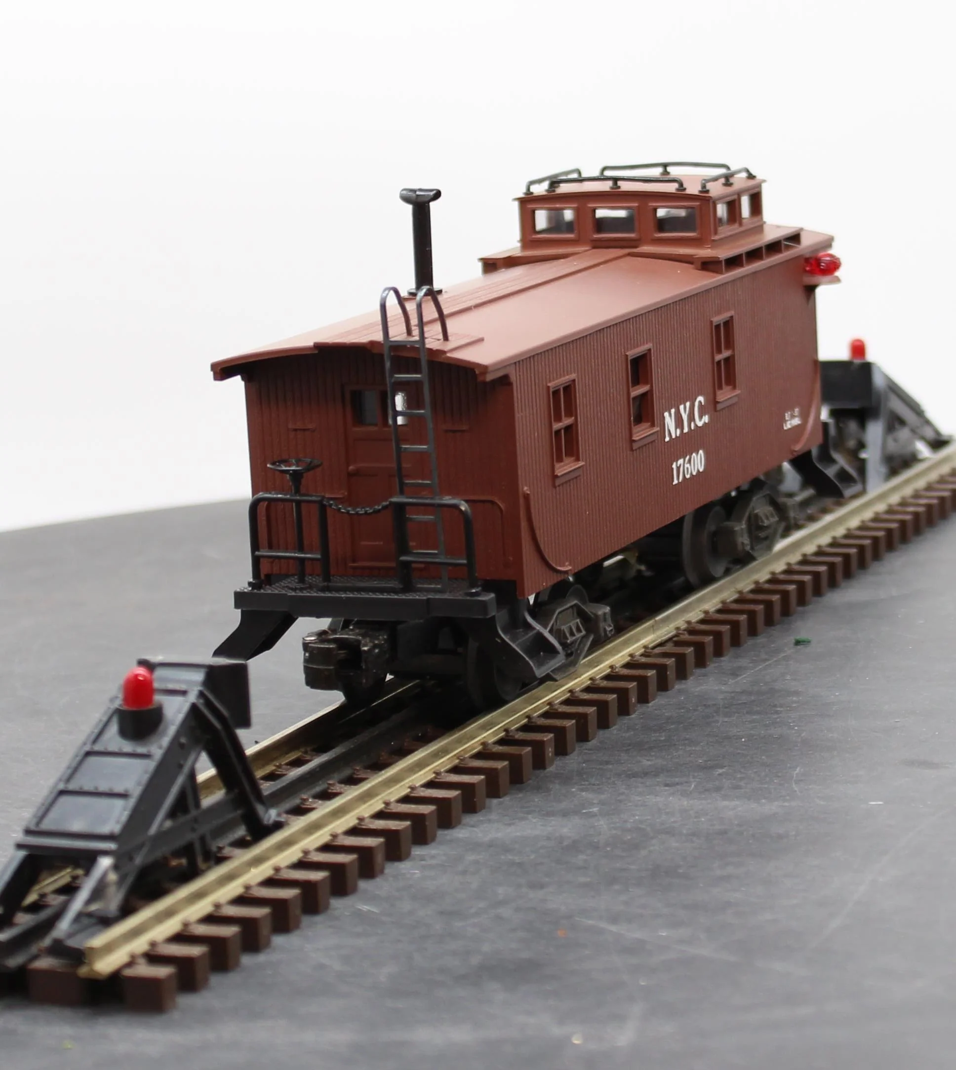 Lionel 6-17600 NYC Wood-Sided Caboose O Scale Like New - Image 2