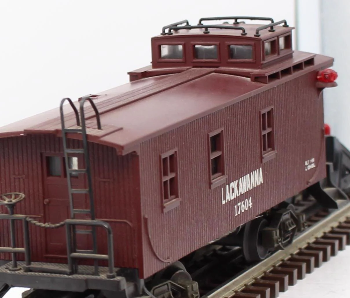 Lionel 6-17604 DELAWARE LACKAWANNA & WESTERN Standard Caboose O Scale Like New - Image 7