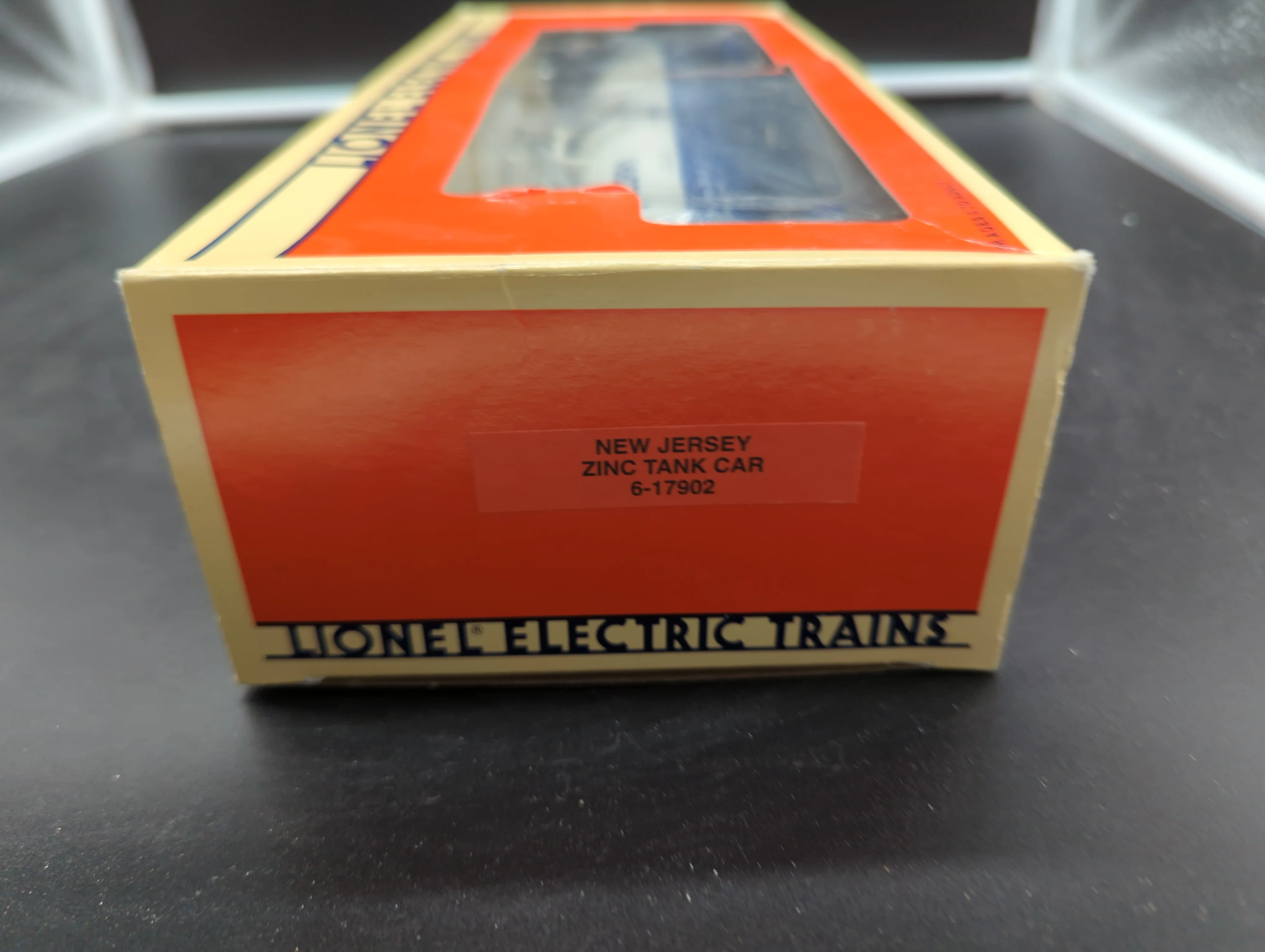 Lionel 6-17902 New Jersey Zink Co. uni-body tank car O SCALE Like New - Image 7