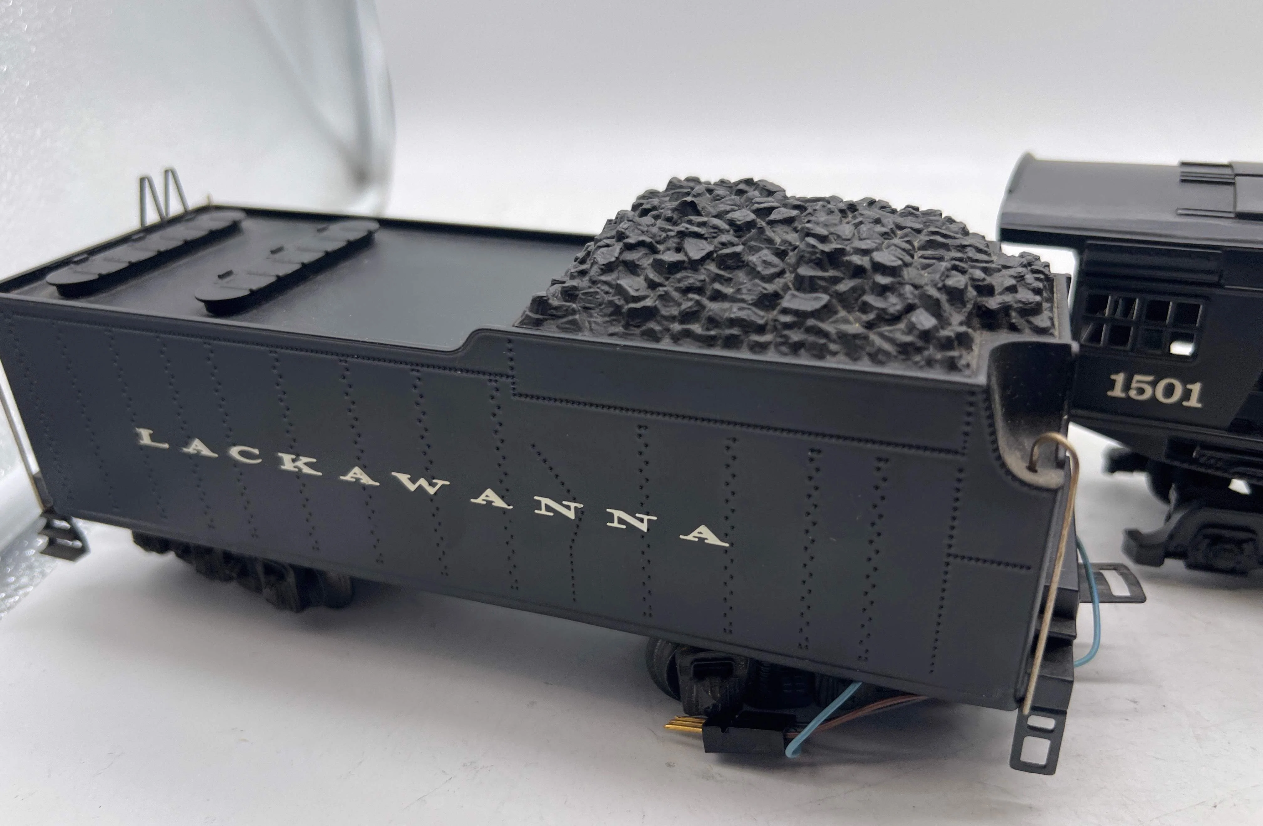 Lionel 6-18003 Delaware Lackawanna & western  DL&W 4-8-4 locomotive and tender conventional O SCALE  Used Excellent - Image 7