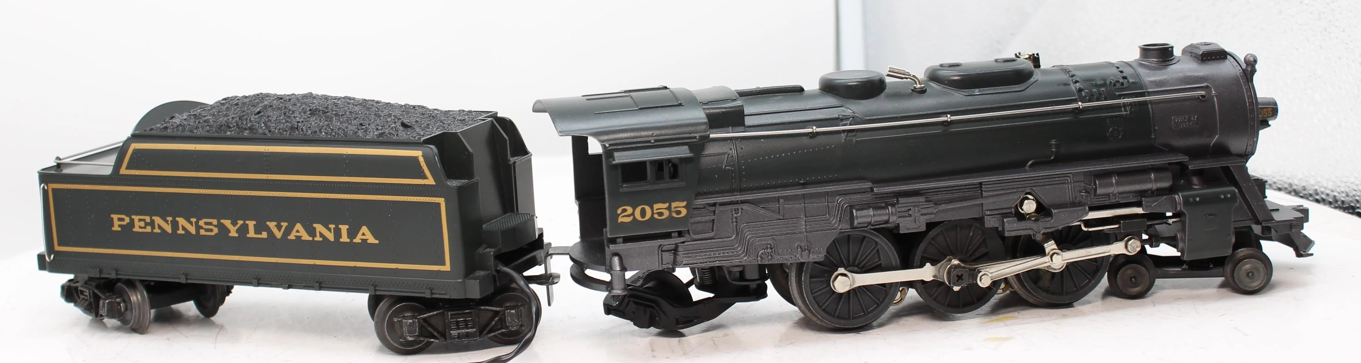 Lionel 6-18050 JC Penney 4-6-2 Steam Locomotive & Tender O Scale #2055 Like New - Image 4