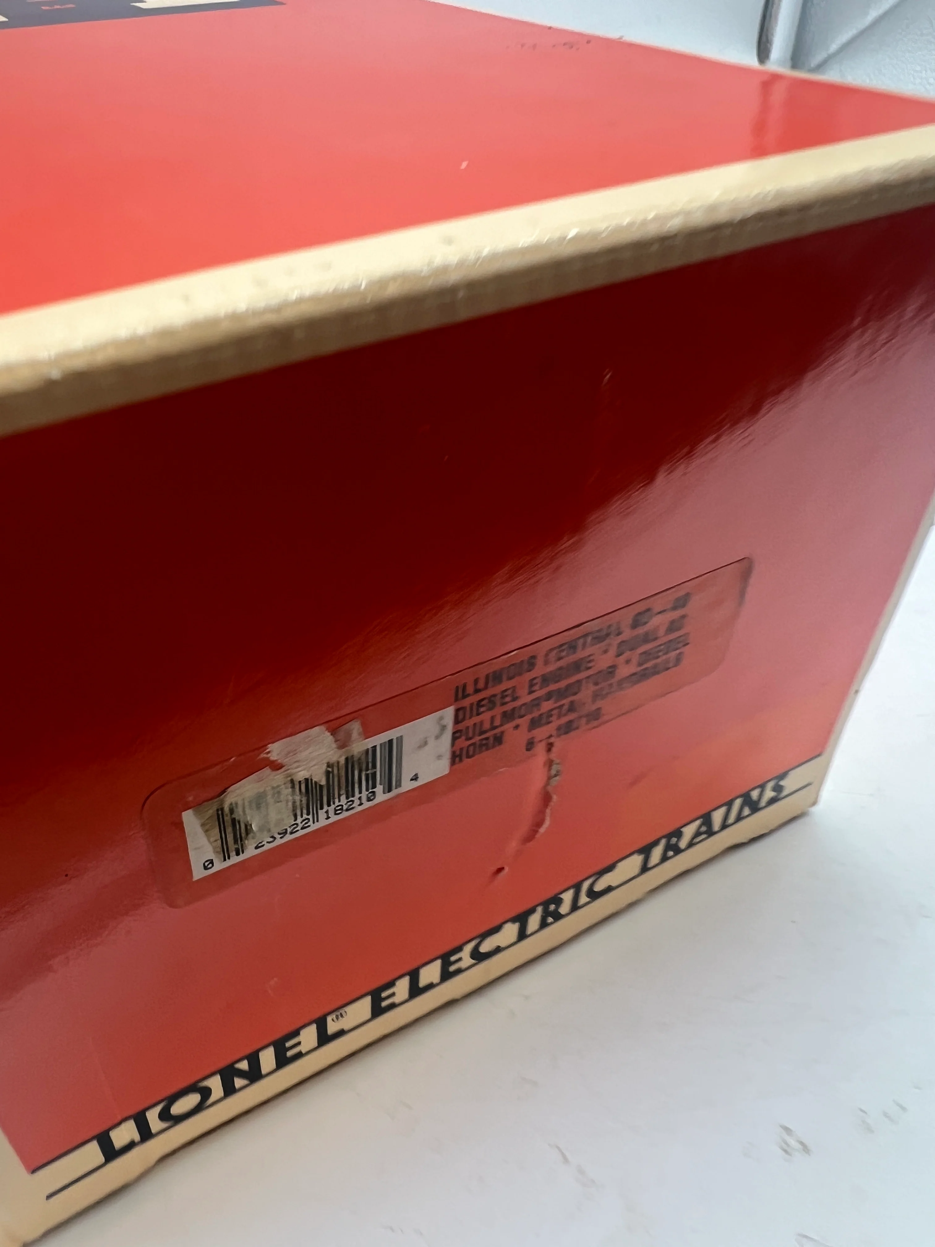 Lionel 6-18210 IC Illinois Central SD-40 dual motor diesel #6006 1993 O scale Like New - Image 10