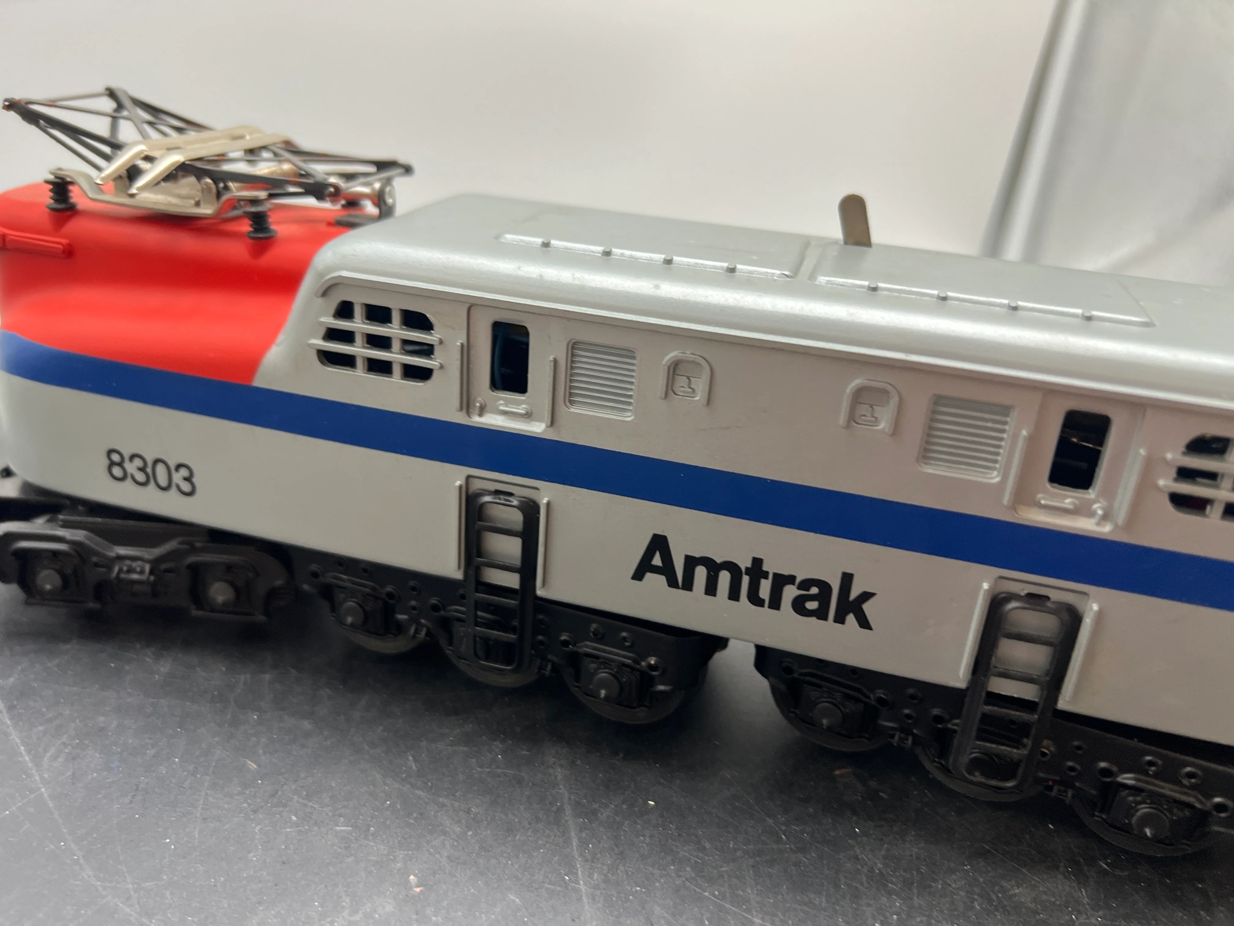 Lionel 6-18303 Amtrak GG-1 locomotive O SCALE Used Excellent limited - Image 2