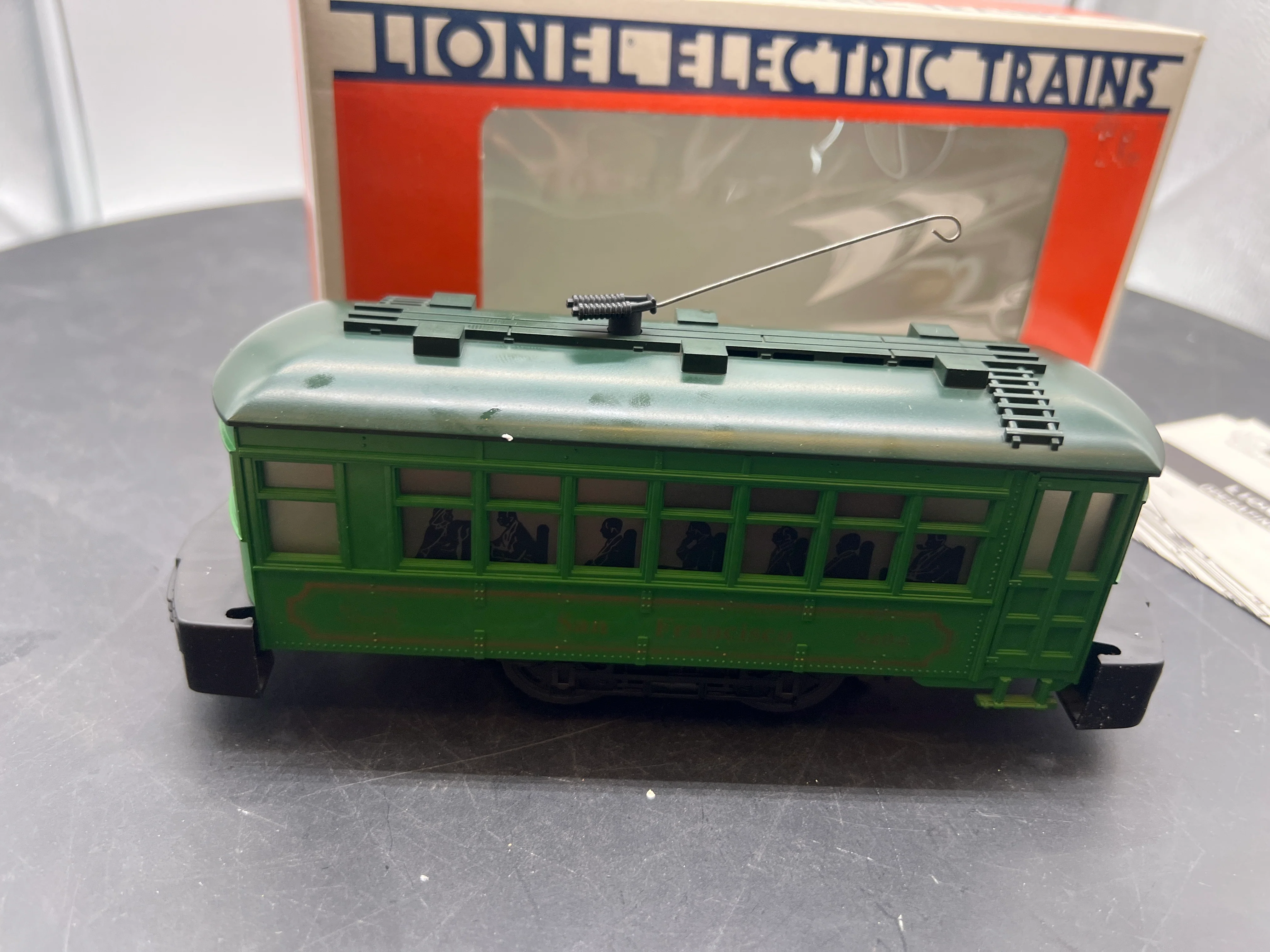 Lionel 6-18404 San Francisco trolley O scale Like New - Image 3