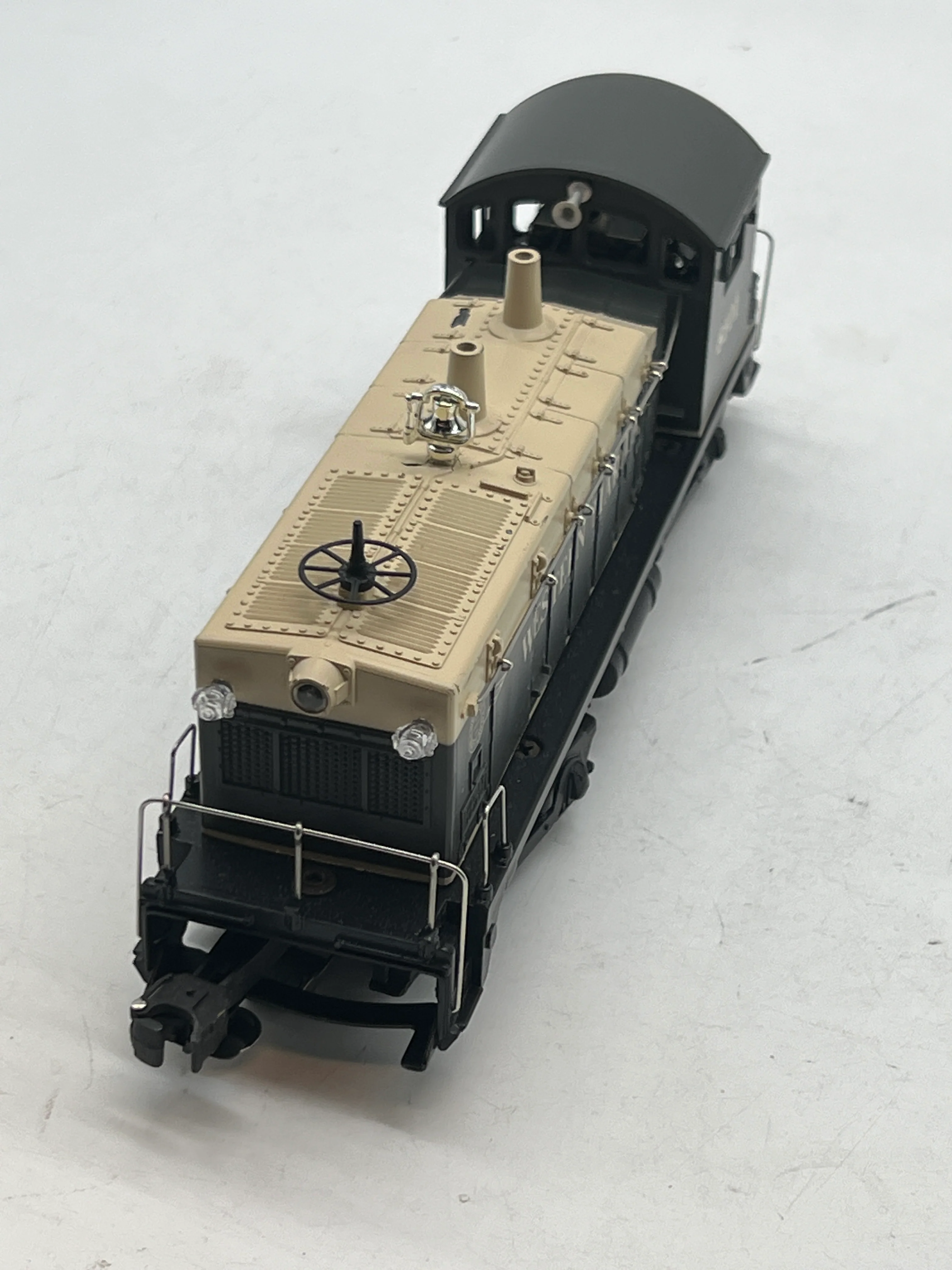 Lionel 6-18501 Western Maryland NW-2 diesel switcher O SCALE Like New No Box - Image 6