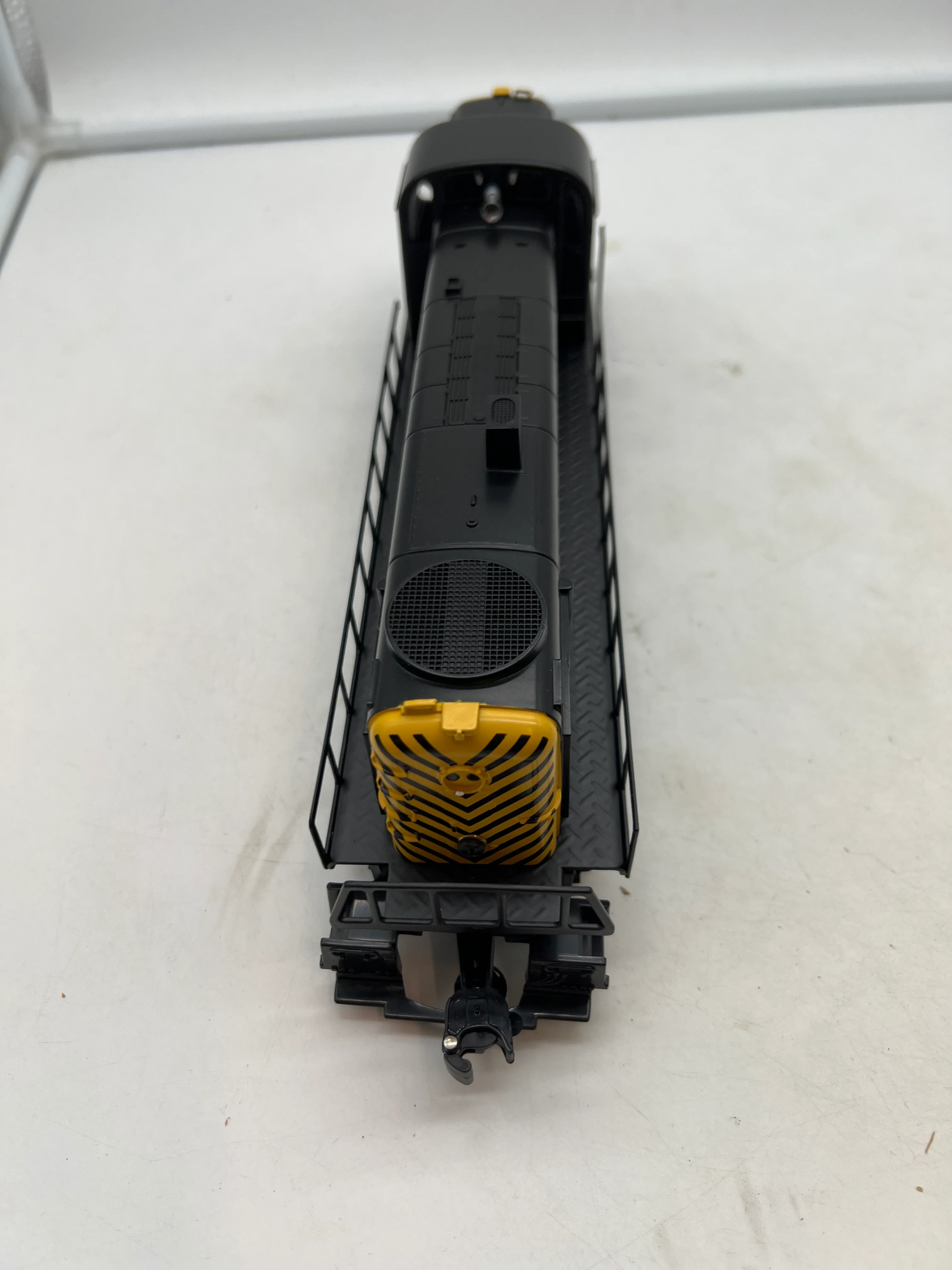 Lionel 6-18804 Soo Line RS-3 diesel locomotive #8804 O scale Used Excellent - Image 3