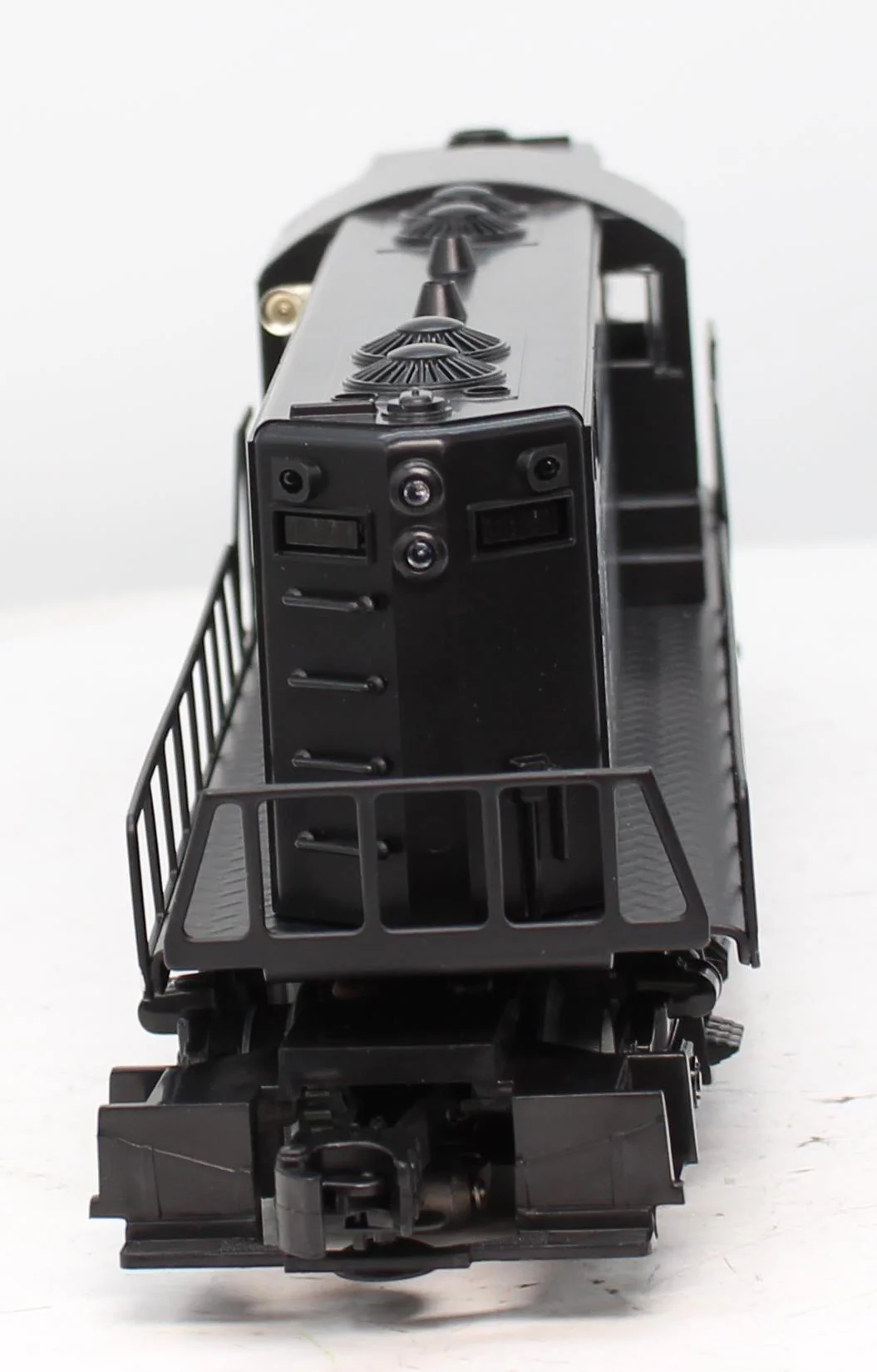 Lionel 6-18840 U.S. ARMY GP-7 Diesel Locomotive #1821 O SCALE Like New Damaged Box - Image 3