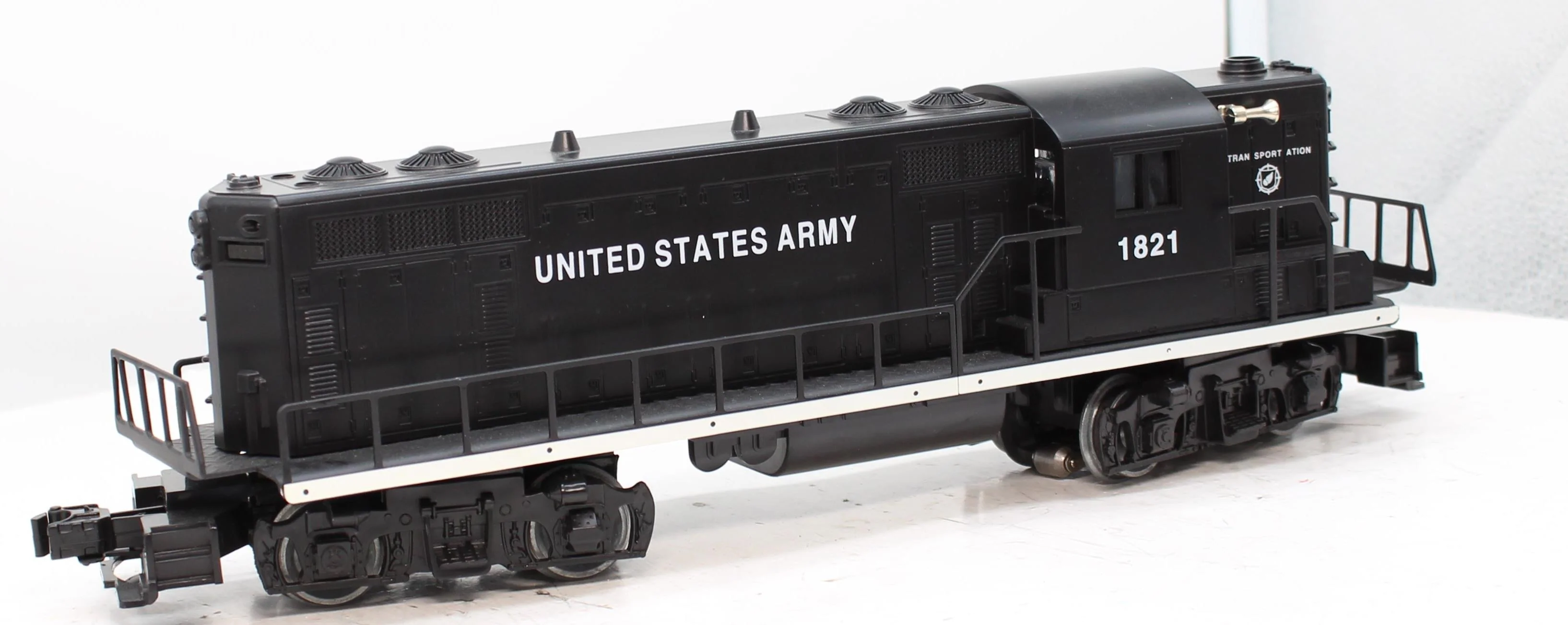 Lionel 6-18840 UNITED STATES ARMY GP-7 Diesel Locomotive TRAINMAN #1821 O Scale Used Damaged Box - Image 2
