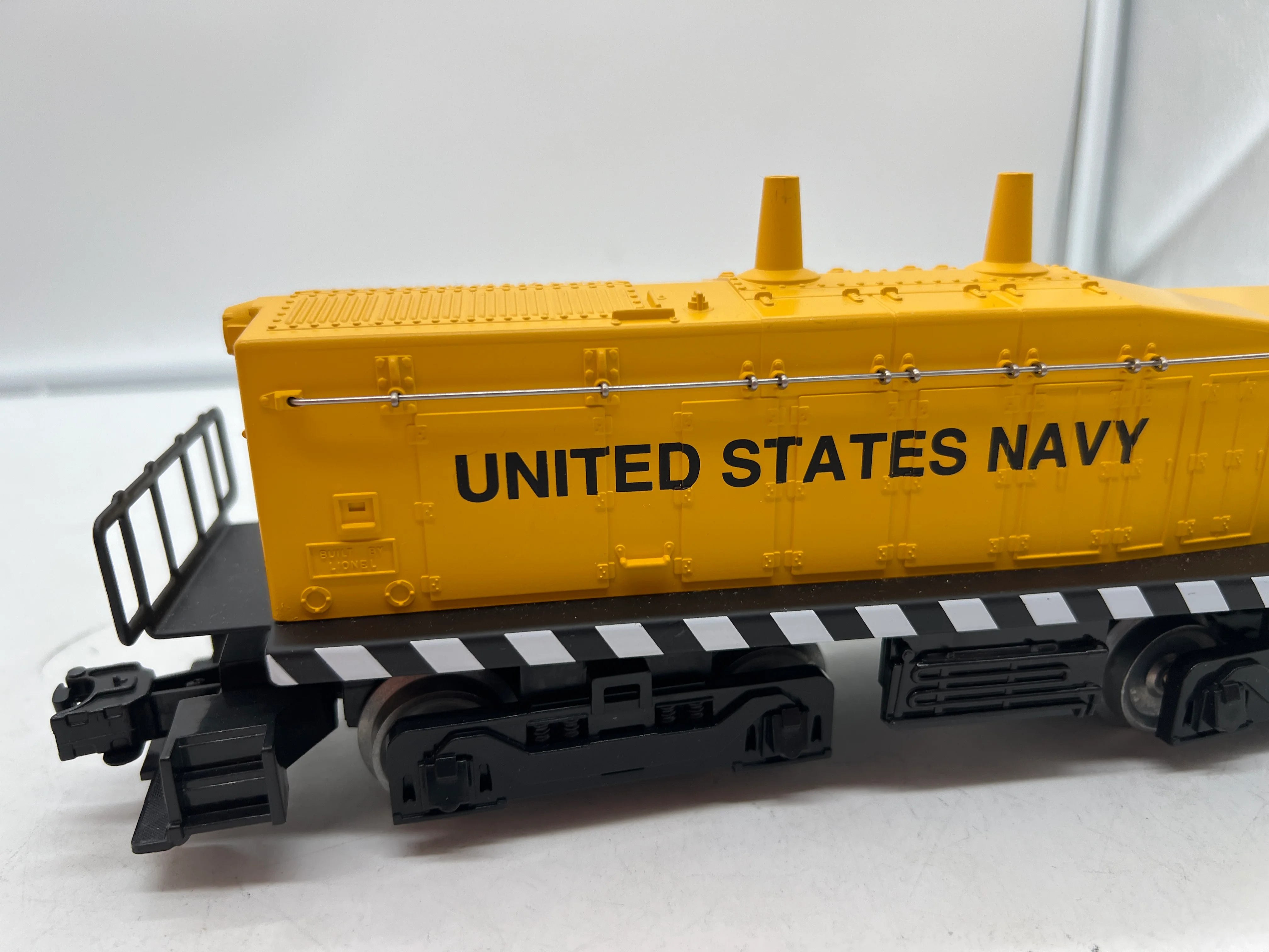 Lionel 6-18938 US Navy non-powered NW2 calf unit O SCALE Like New - Image 2