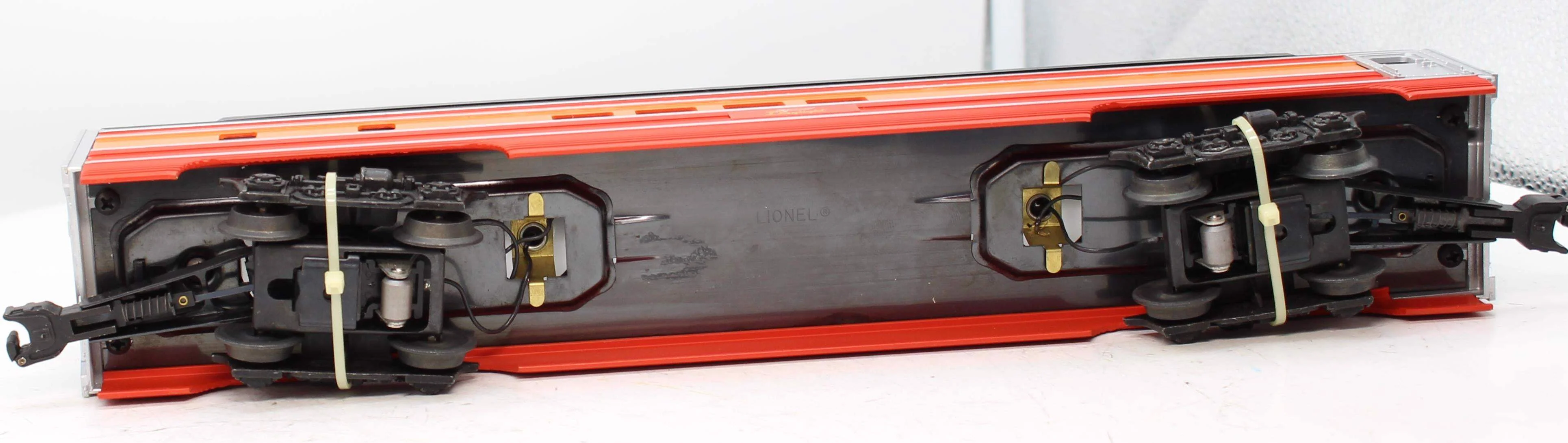 Lionel 6-19107 SOUTHERN PACIFIC Full Vista Dome Passenger Car O Scale NEW Damaged Box - Image 7