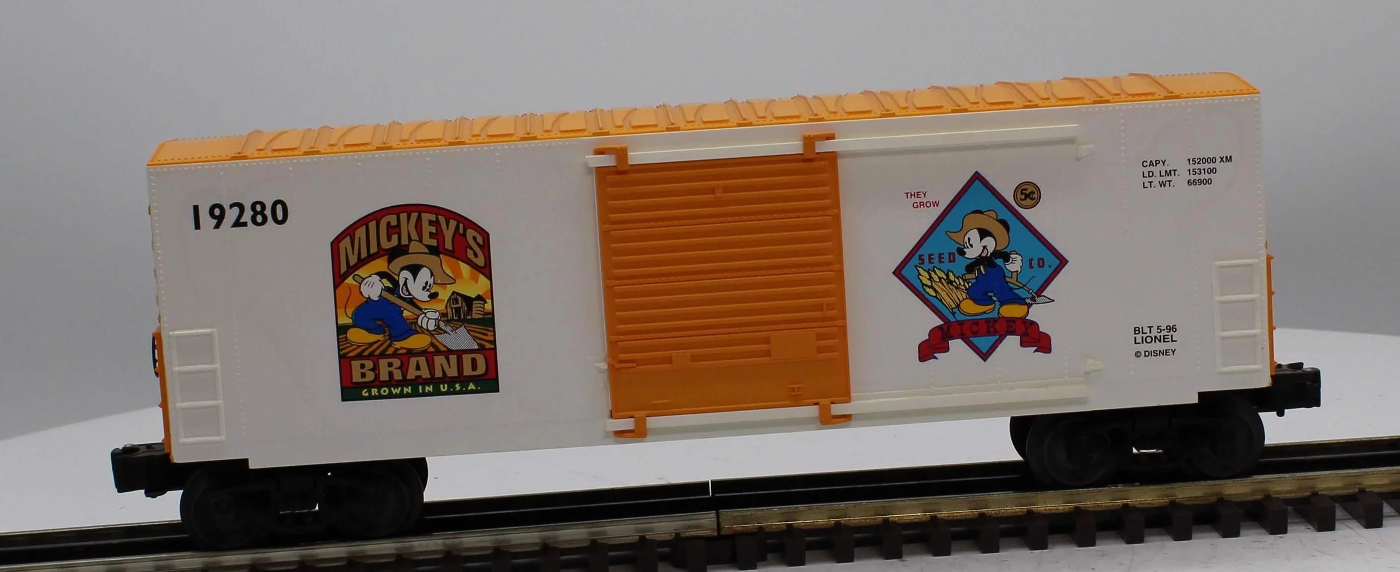 Lionel 6-19280 DISNEY Mickey's Wheat Hi-Cube Boxcar O Scale Like New Damaged Box