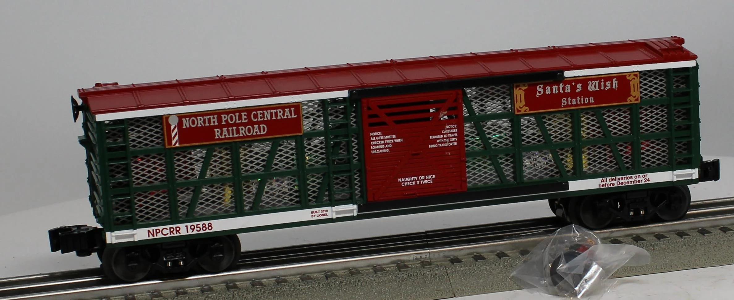 Lionel 6-19588 Christmas Santa's Wish Transparent Gift Car O SCALE Like New