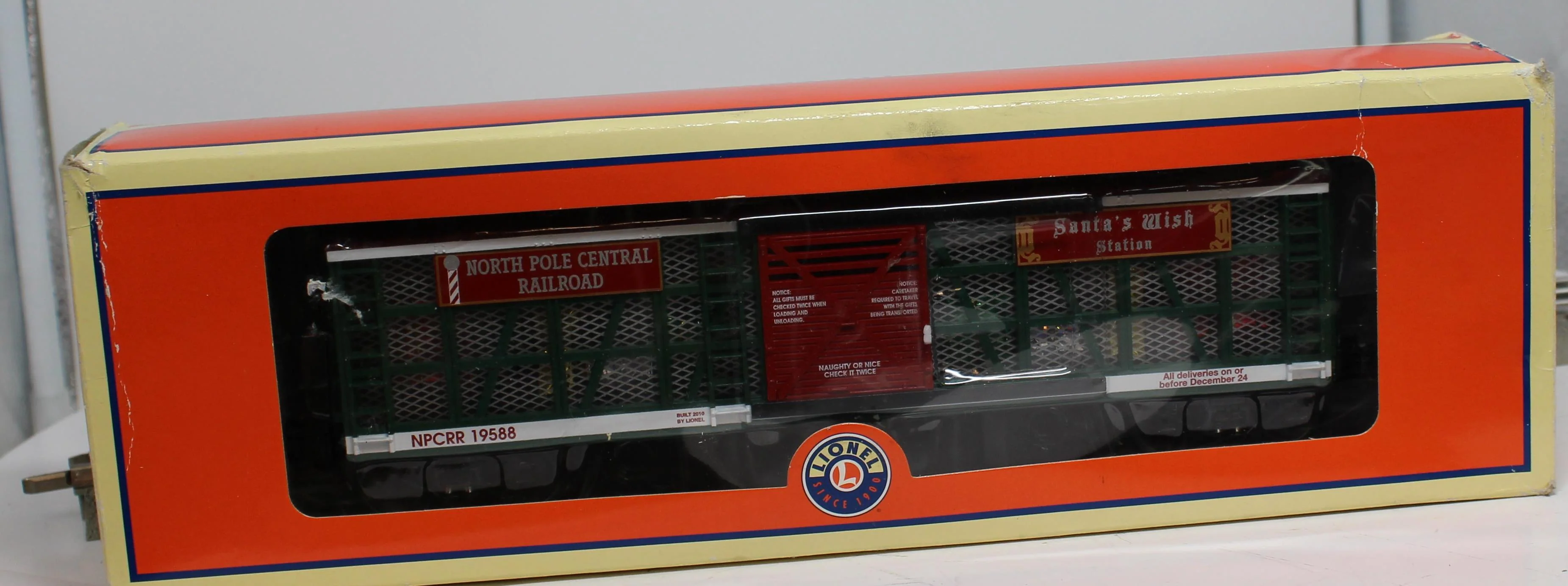 Lionel 6-19588 Christmas Santa's Wish Transparent Gift Car O SCALE Like New - Image 3