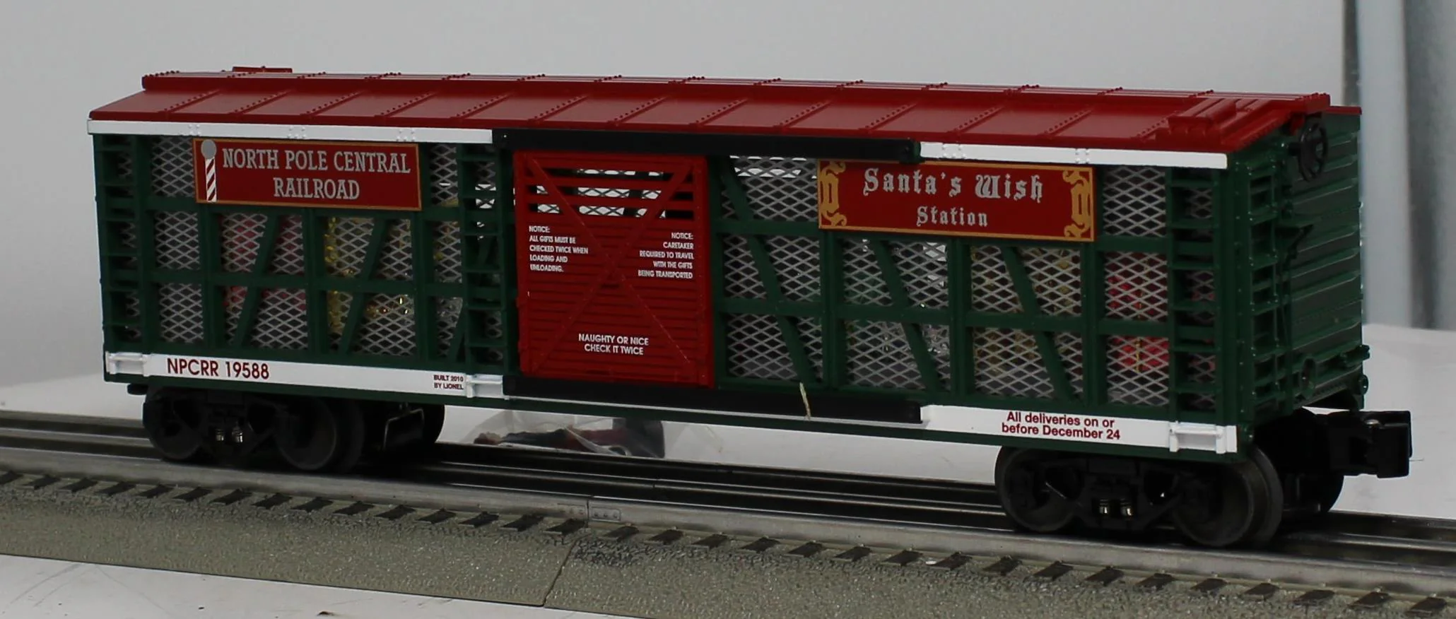 Lionel 6-19588 Christmas Santa's Wish Transparent Gift Car O SCALE Like New - Image 5
