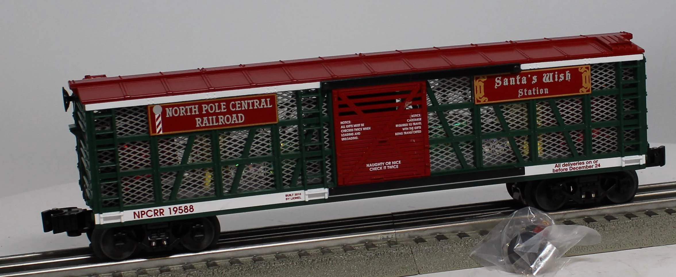 Lionel 6-19588 Christmas Santa's Wish Transparent Gift Car O SCALE Like New - Image 7