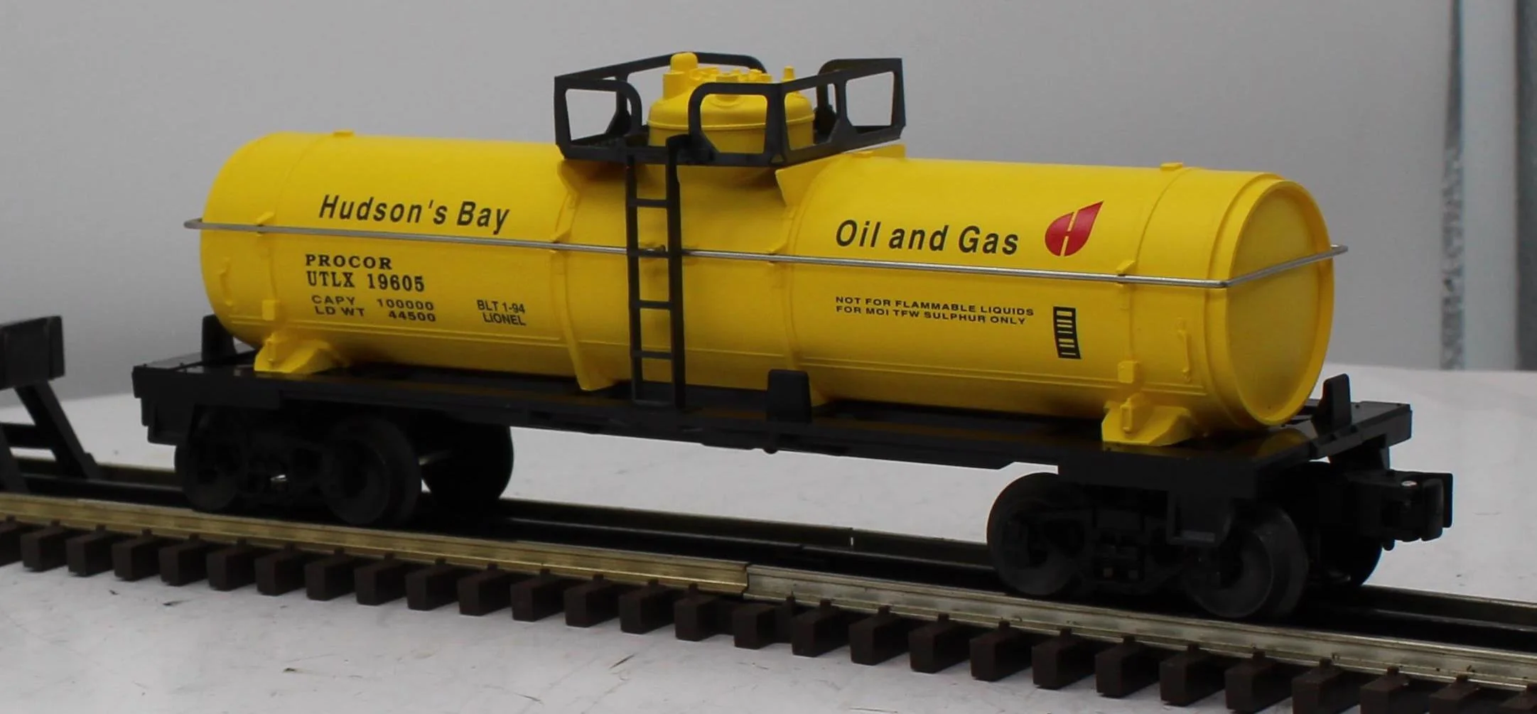 Lionel 6-19605 HUDSON BAY Tank Car O Scale Like New - Image 4