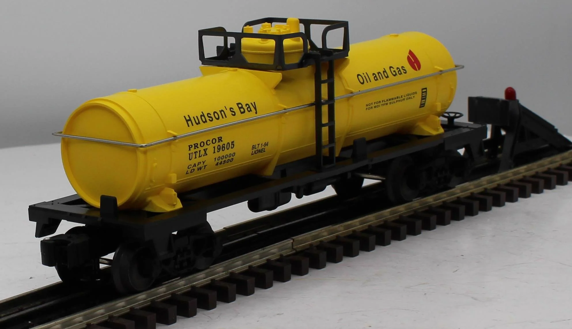 Lionel 6-19605 HUDSON BAY Tank Car O Scale Like New - Image 6