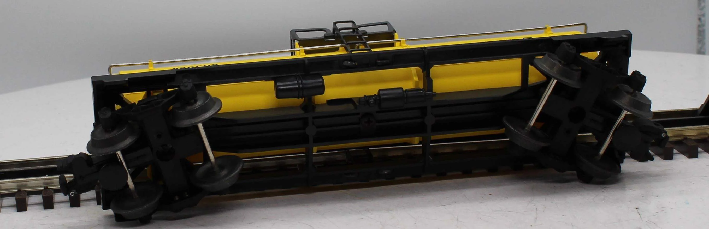 Lionel 6-19605 HUDSON BAY Tank Car O Scale Like New - Image 7