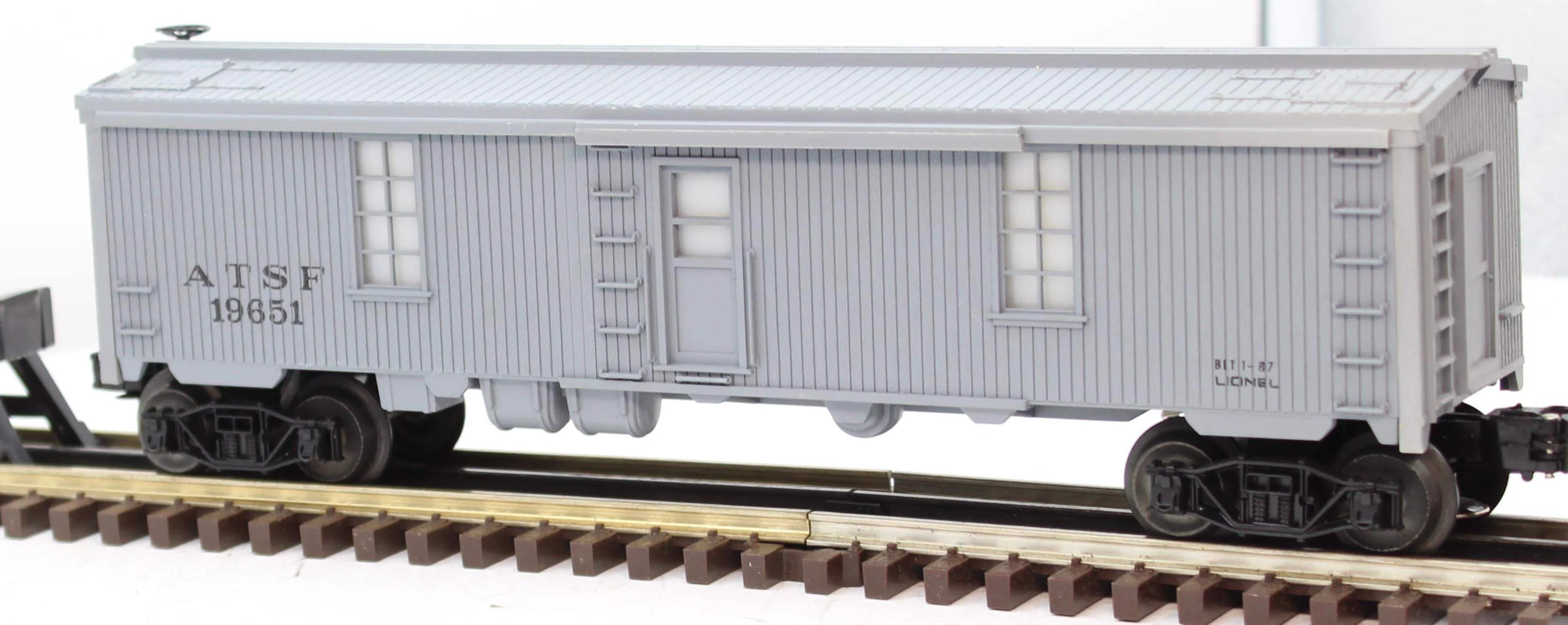 Lionel 6-19651 ATCHISON TOPEKA SANTA FE Illuminated Tool Car #19651 O Scale Used Damaged Box - Image 4