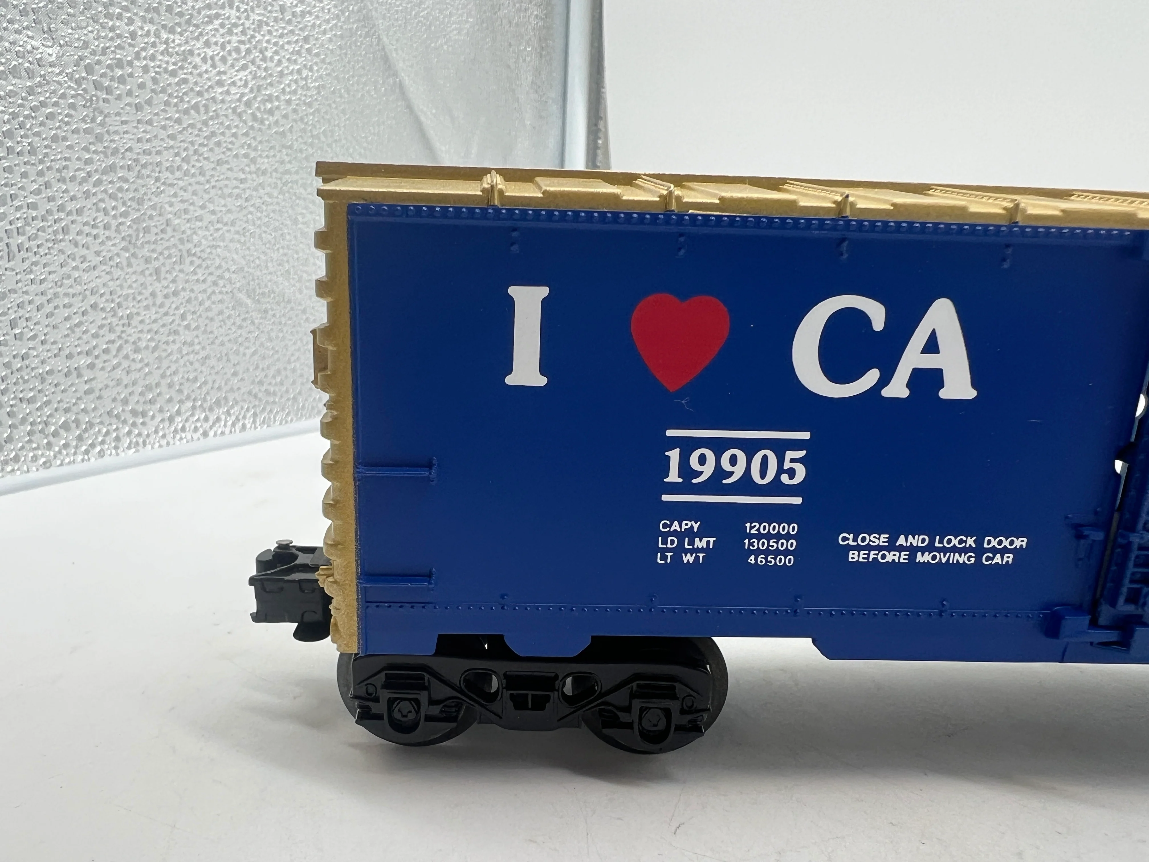 Lionel 6-19905 I love California boxcar O SCALE Like New - Image 3