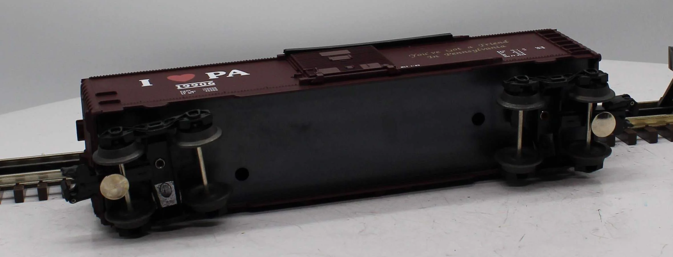 Lionel 6-19906 PENNSYLVANIA I Love Box Car O Scale Like New - Image 7