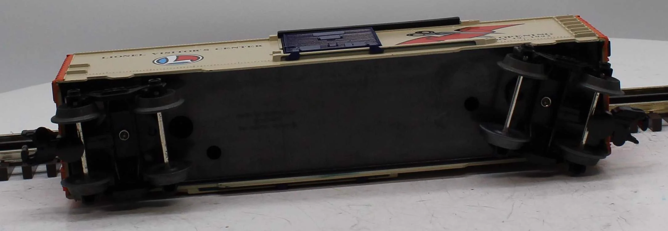 Lionel 6-19920 Visitor Center Box Car O Scale Like New - Image 7