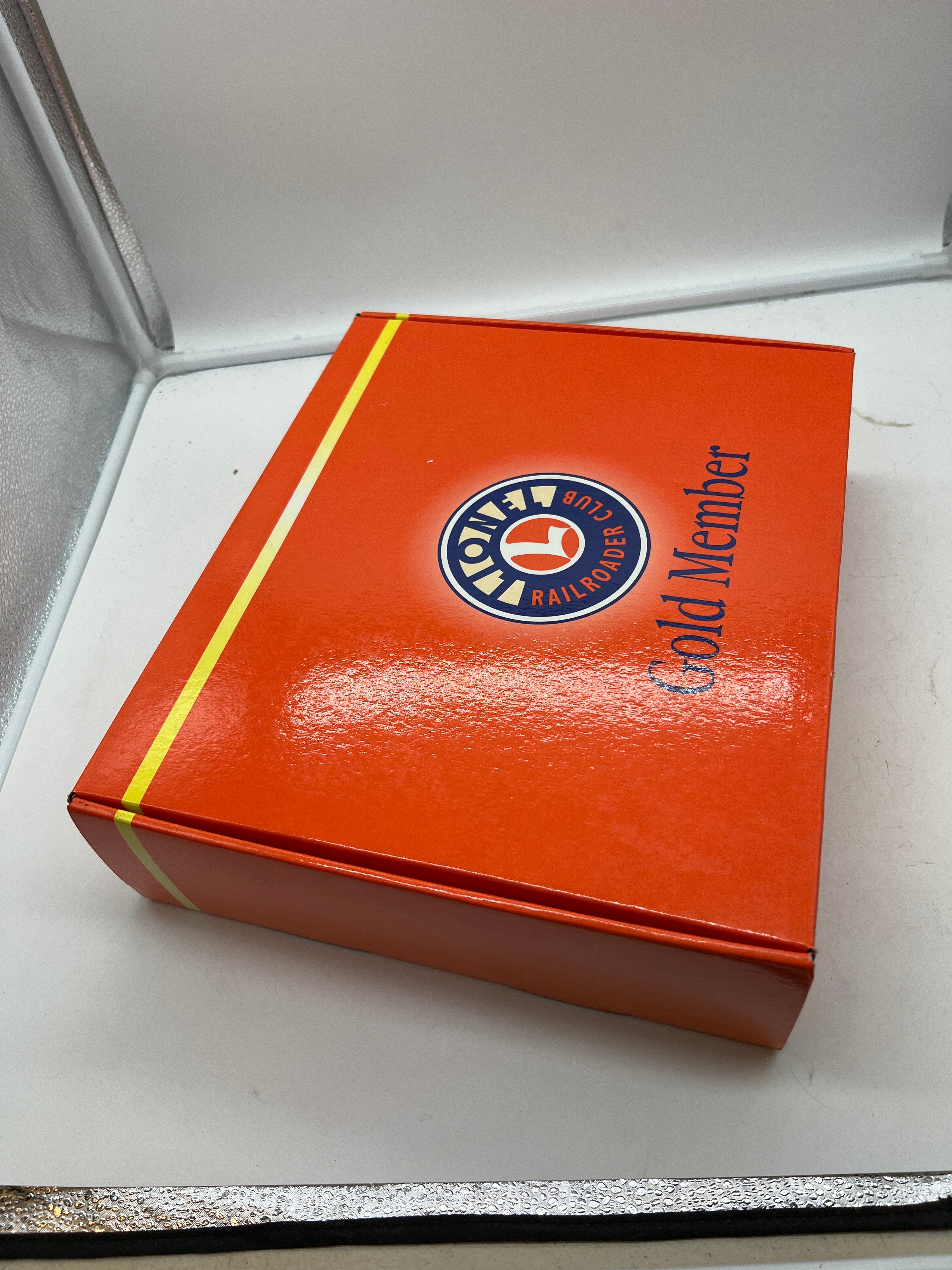 Lionel 6-19978 Gold Member Railroaders Club 1999 box set  O SCALE NEW - Image 5