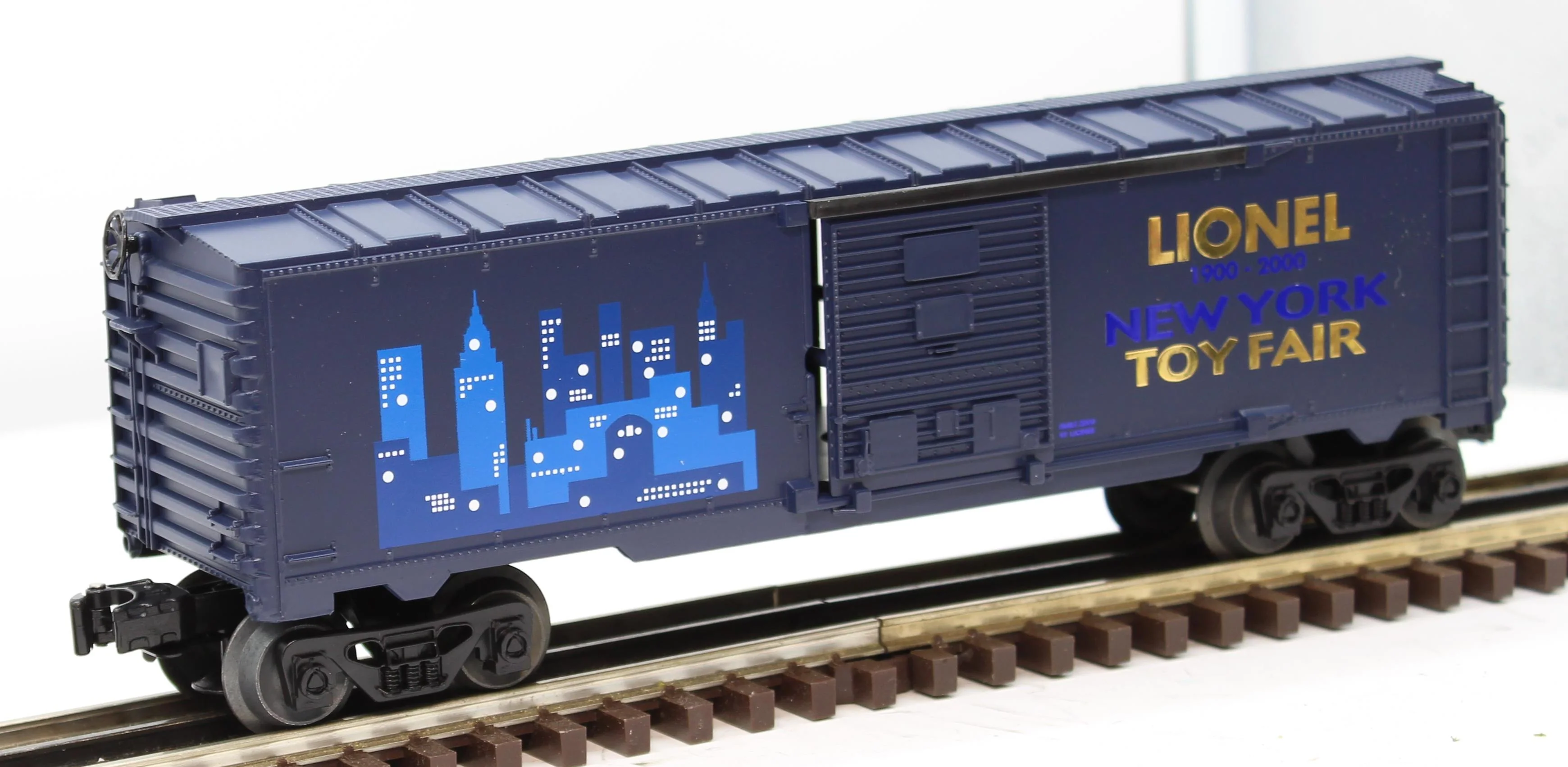 Lionel 6-19989 Toy Fair Boxcar O Scale Like New - Image 3