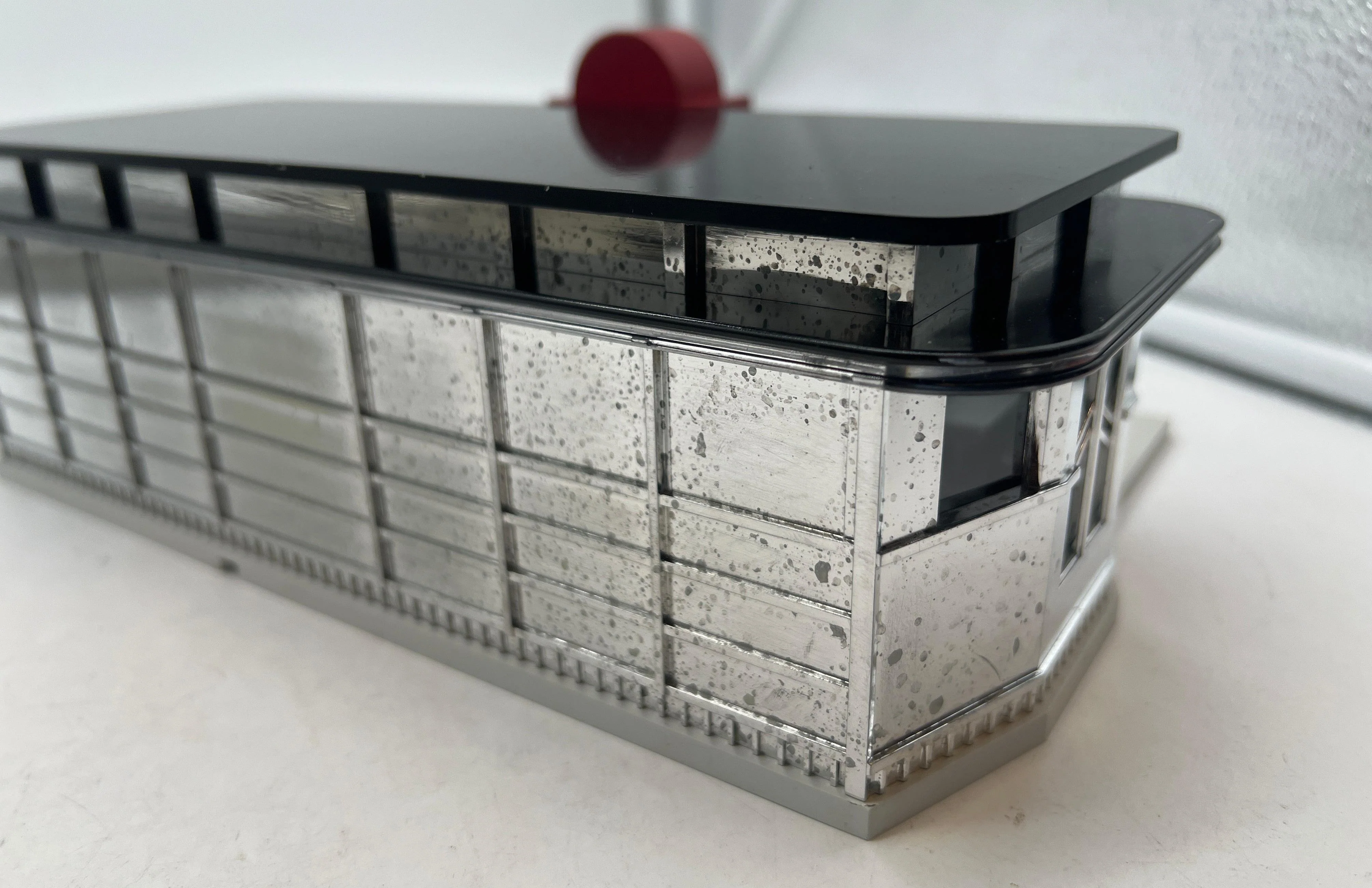 Lionel 6-24176 Irene's Diner O SCALE Used  As is Appearance (tarnished), Works - Image 6