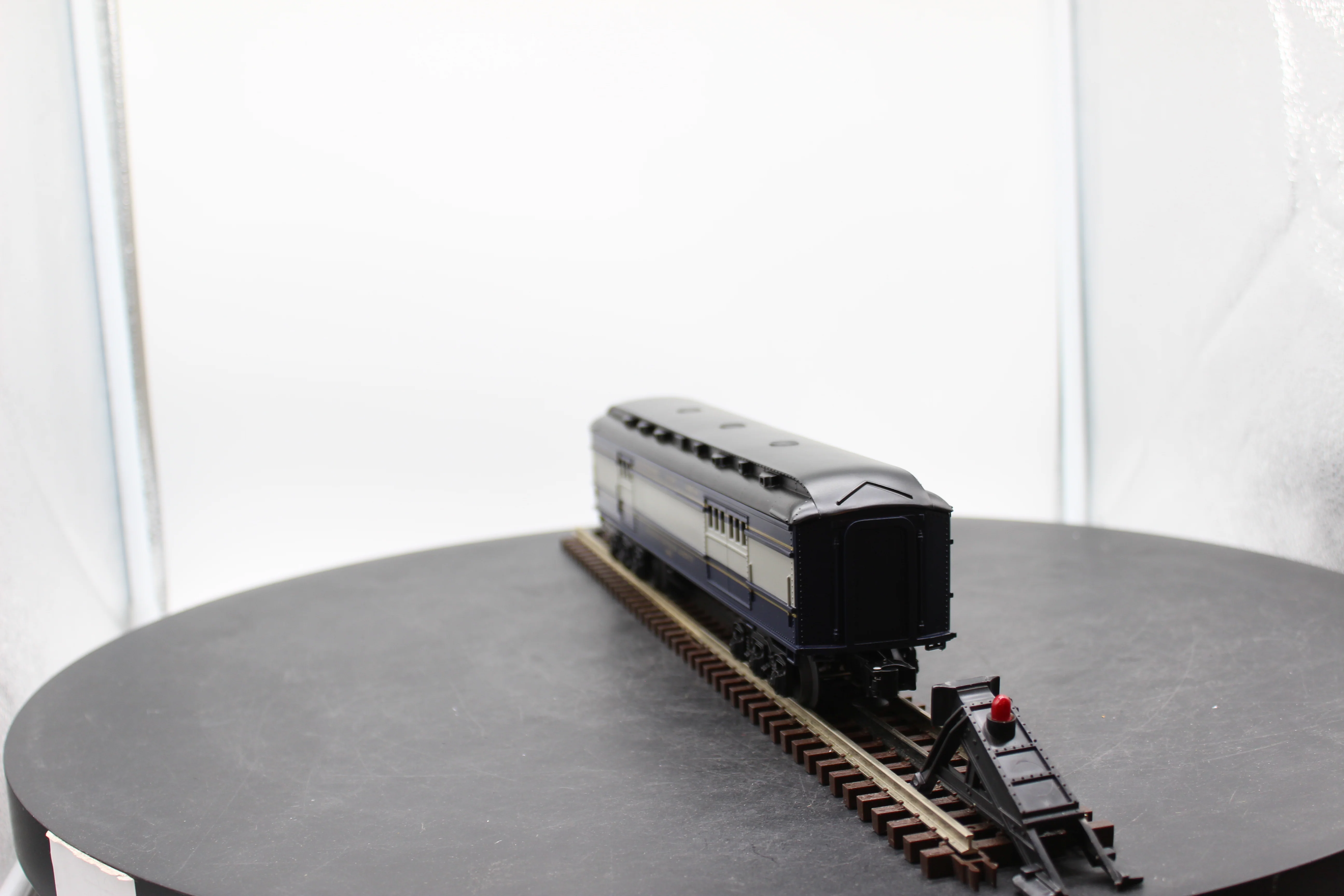 Lionel 6-25176 Baltimore & Ohio Baby Madison TrainSounds Baggage Car #665 O SCALE NEW - Image 4