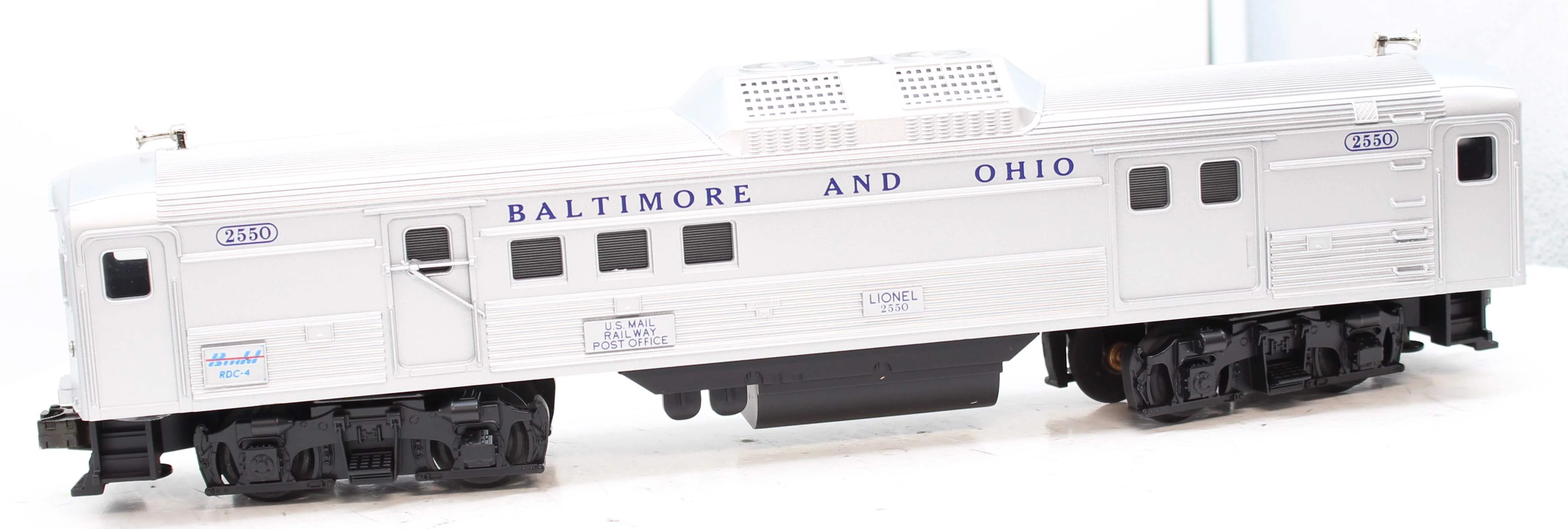 Lionel 6-2550 B&O Mail & Baggage Budd Car O Scale NEW - Image 2