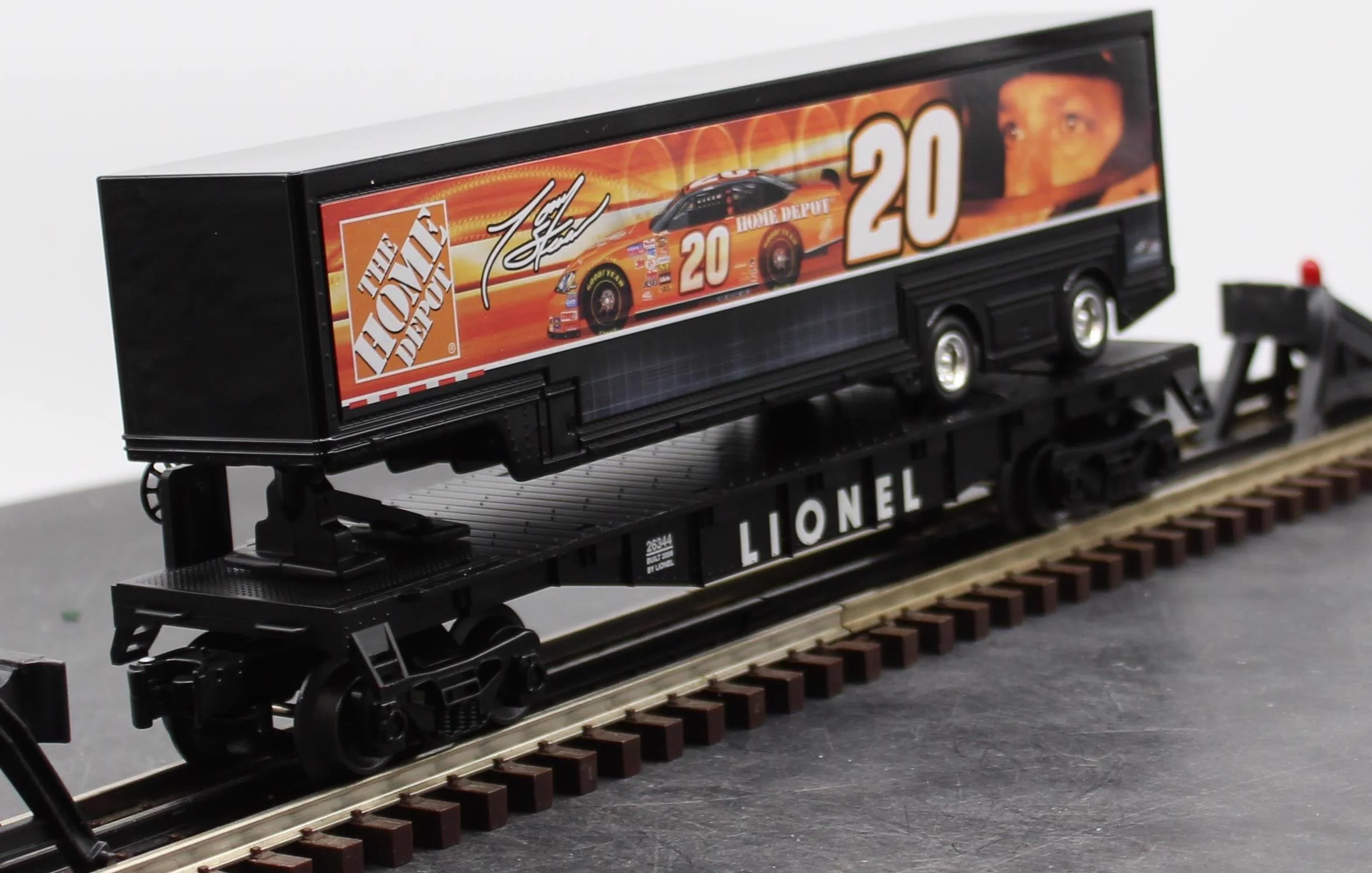 Lionel 6-26344 Tony Stewart Flatcar w/Trailer O SCALE Like New - Image 5