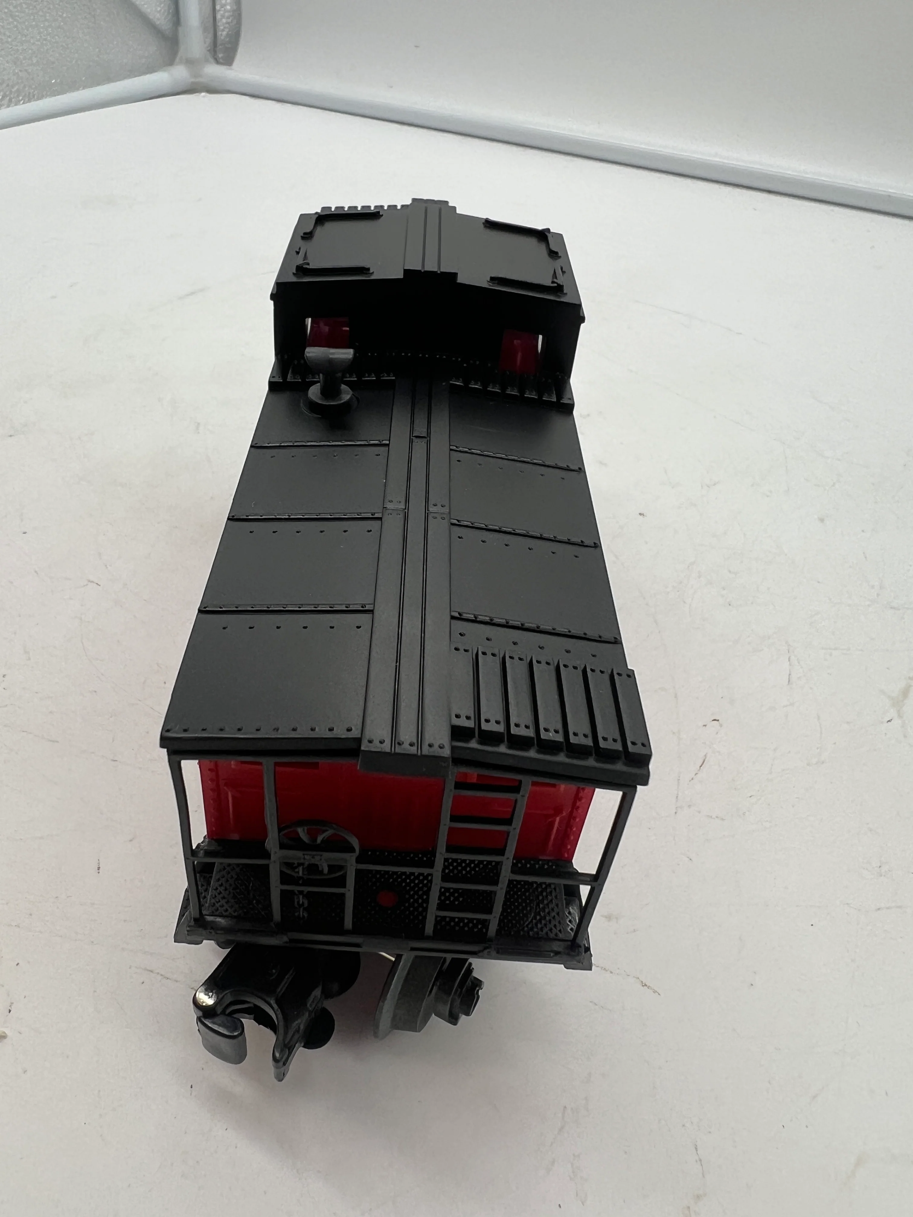 Lionel 6-26565 employee caboose 2001 With Appreciation O SCALE Like New - Image 2